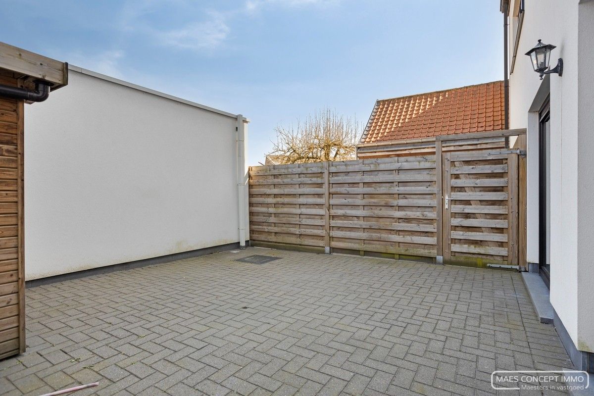 Ruim gelijkvloers 2-slaapkamerappartement in Jabbeke foto 17