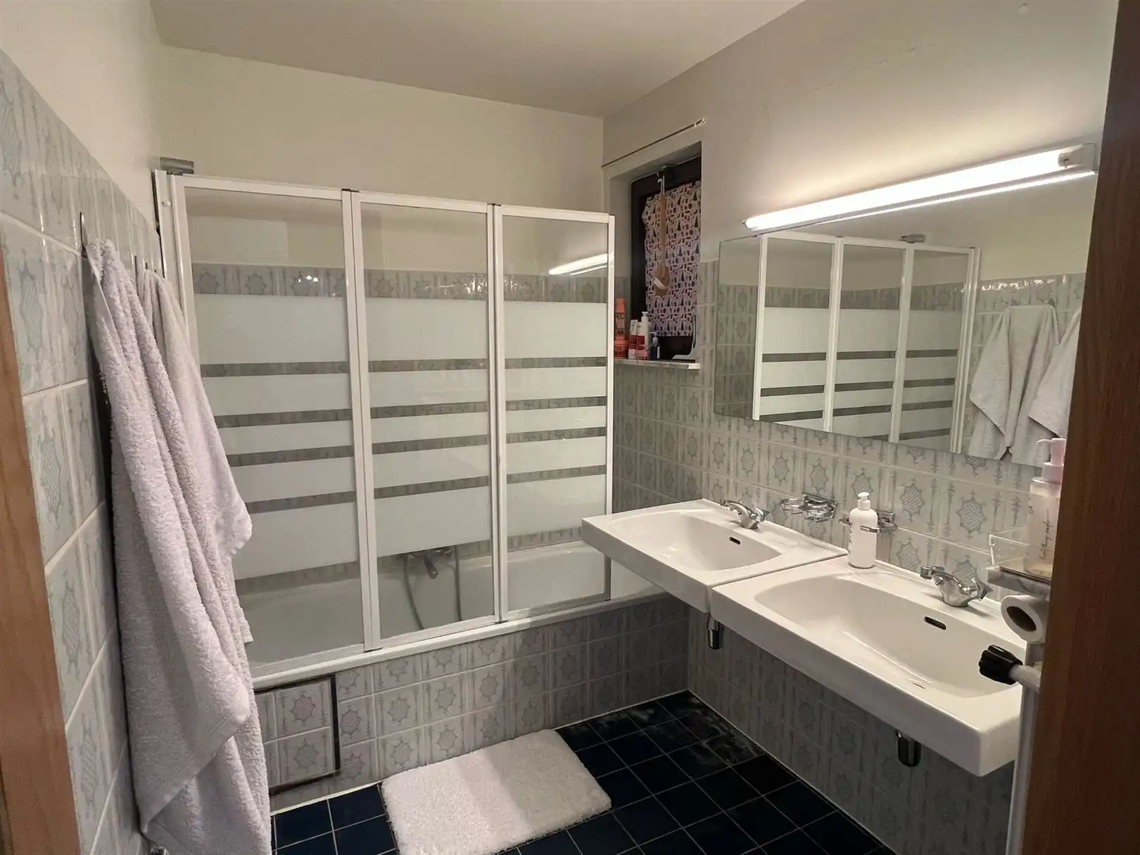 Centraal gelegen appartement te huur foto 8