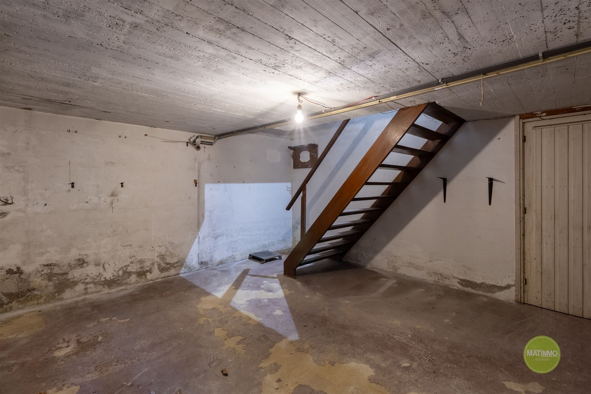 Halfopen woning met 5 slaapkamers in bosrijke omgeving  foto 27