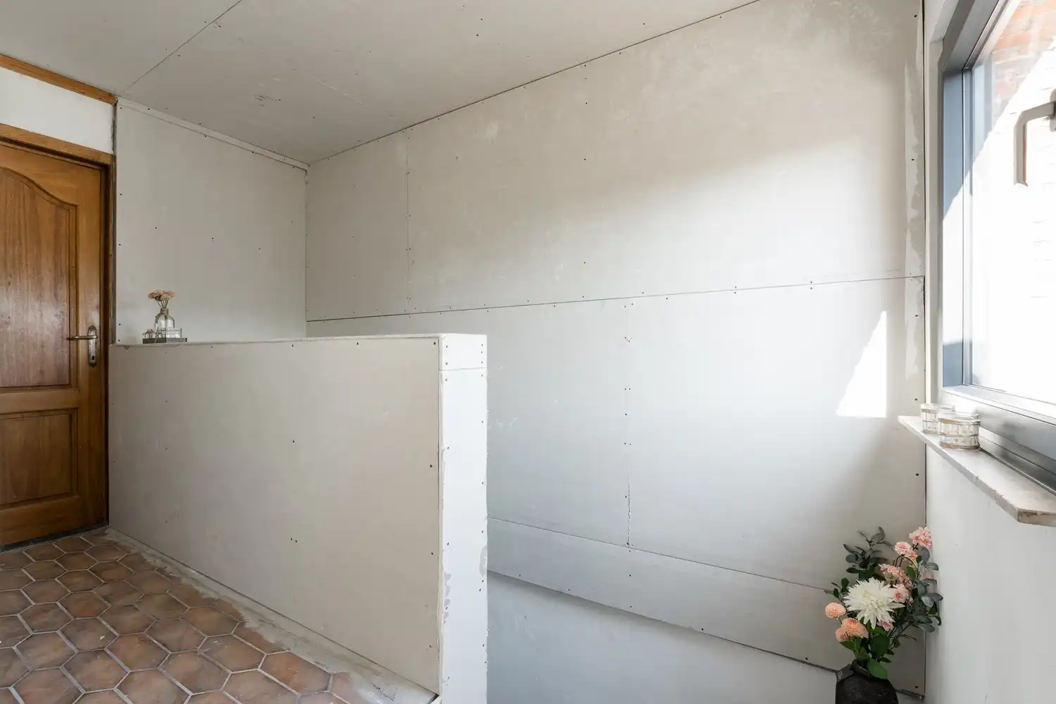 Karaktervolle woning met tal van mogelijkheden in het hart van Neerpelt foto 18