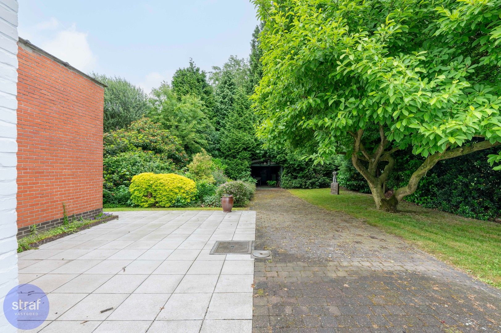 Halfopen bebouwing met groot potentieel in het groen foto 9