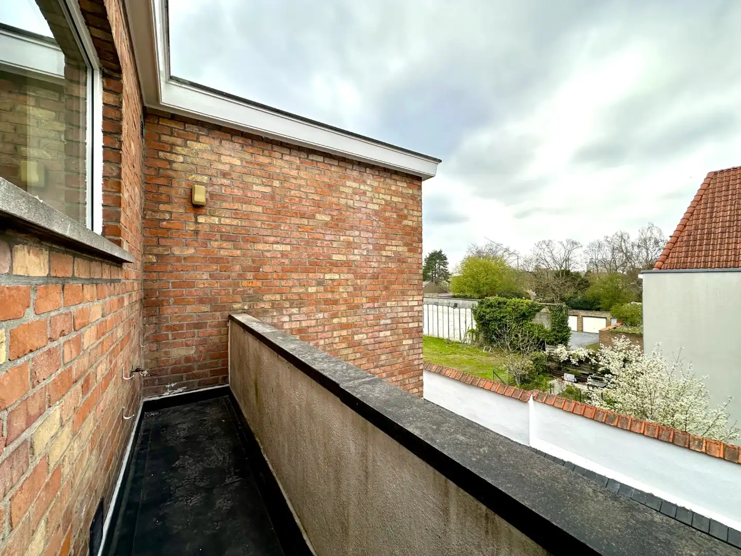 Lichtrijk appartement met twee slaapkamers foto 7