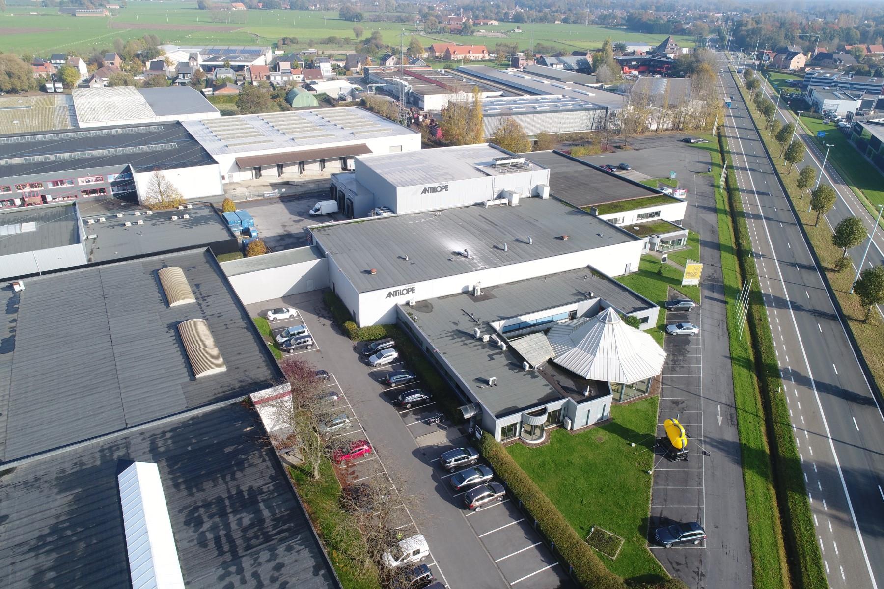 Ruime bedrijvensite op een aantrekkelijke zichtlocatie  foto 9