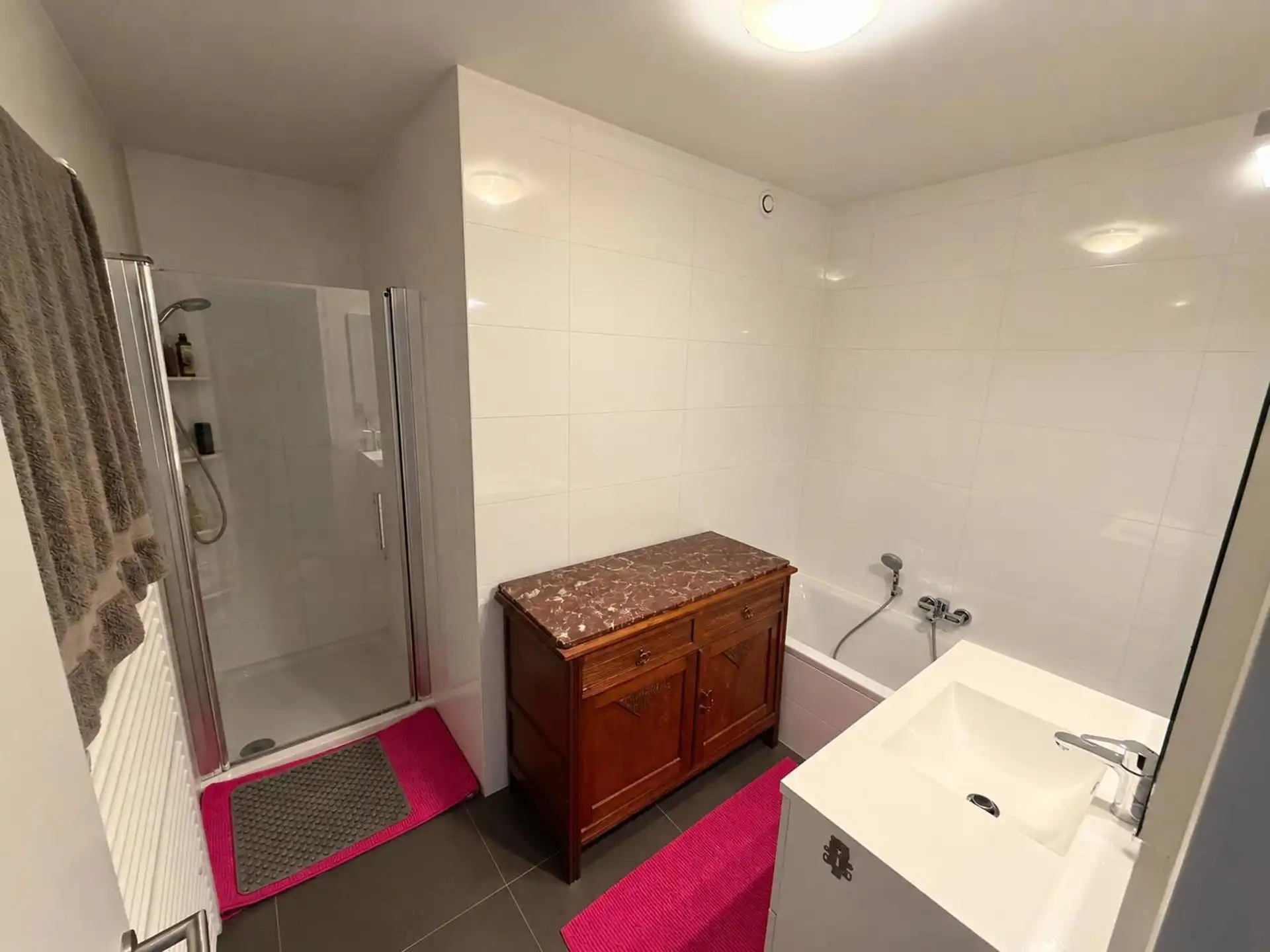 Instapklaar appartement met 2 slaapkamers foto 7
