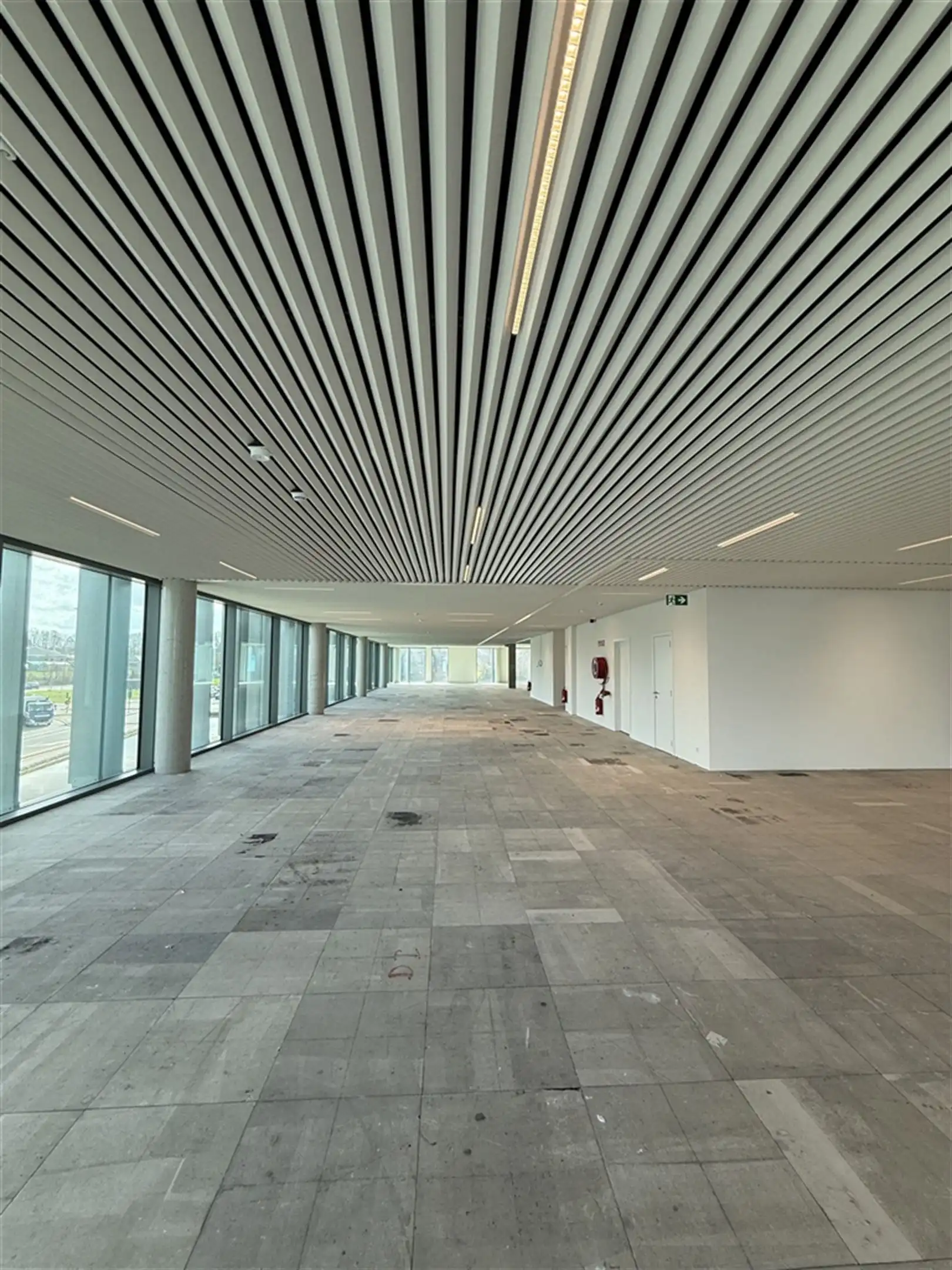 THE HUBERT nieuwbouw van 200m² tot 3.335m² in Zaventem foto 4