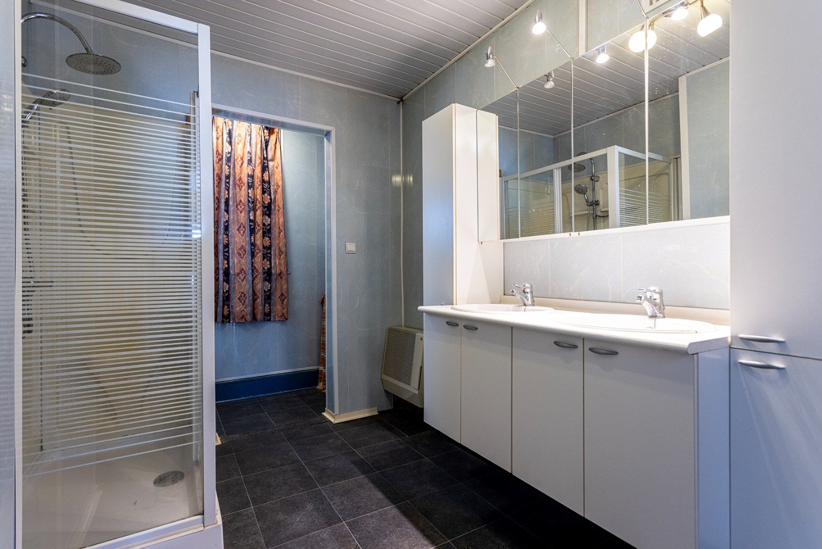 Prachtige woning met 4 slaapkamers en tuin! foto 13