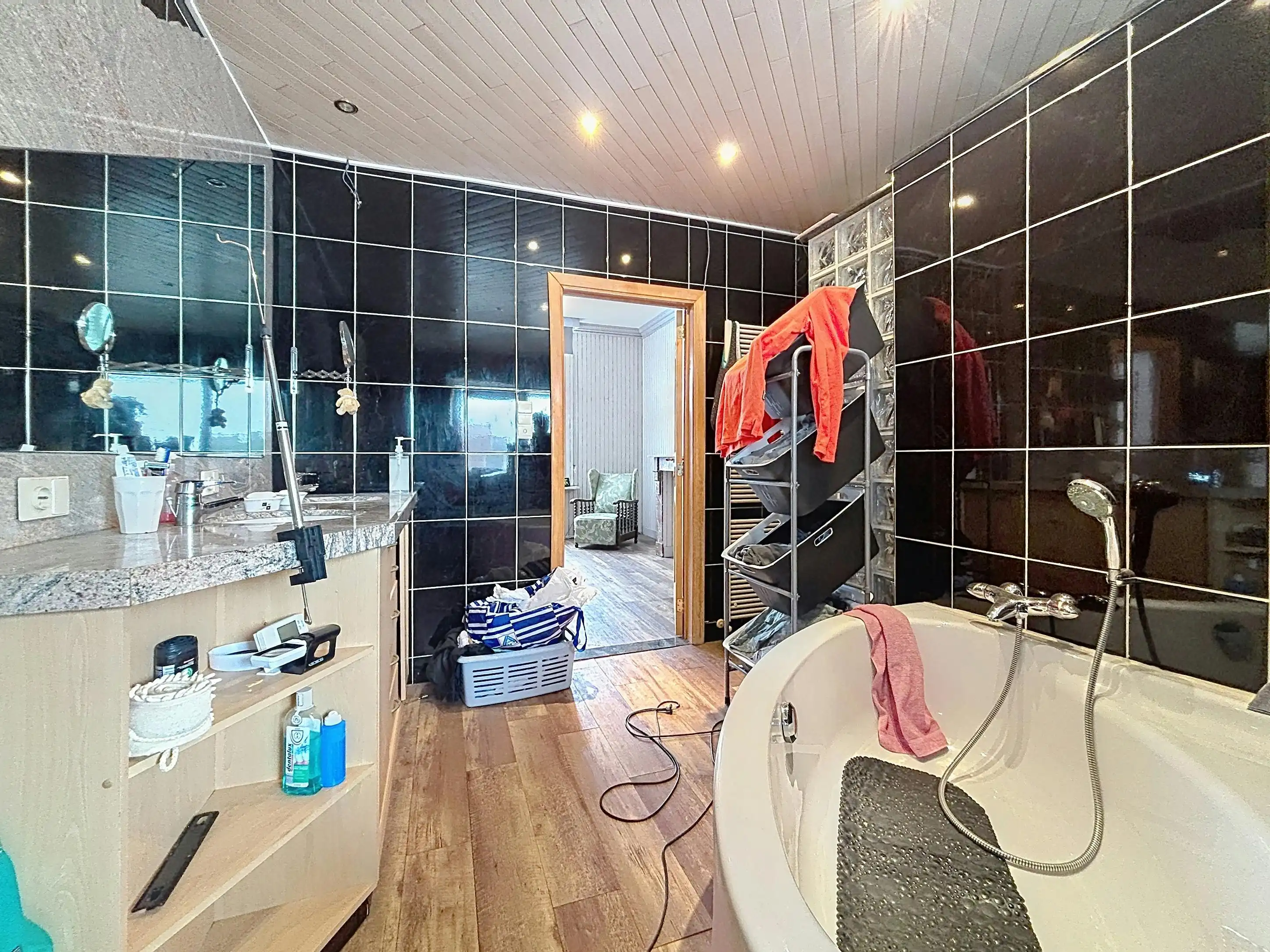 Te renoveren huis (175m²) in Deurne met terras  foto 12
