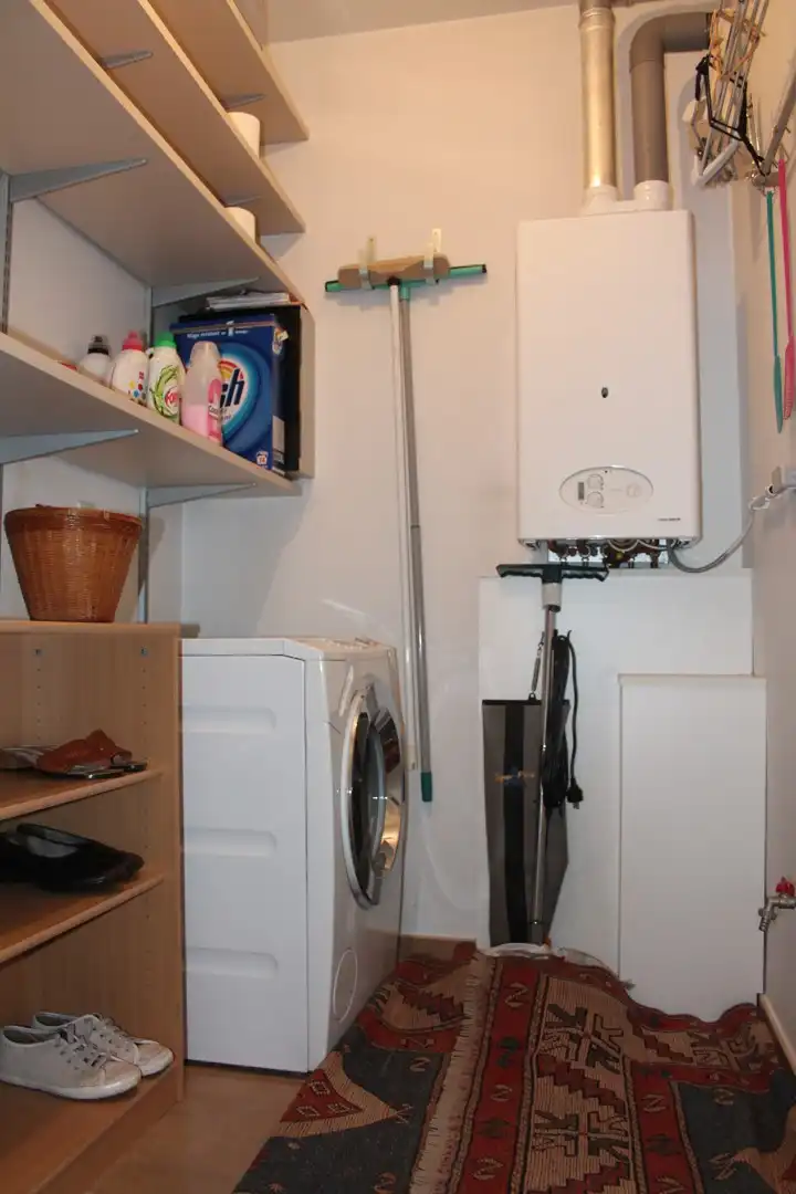 Lichtrijk appartement te koop in centrum Eeklo foto 14