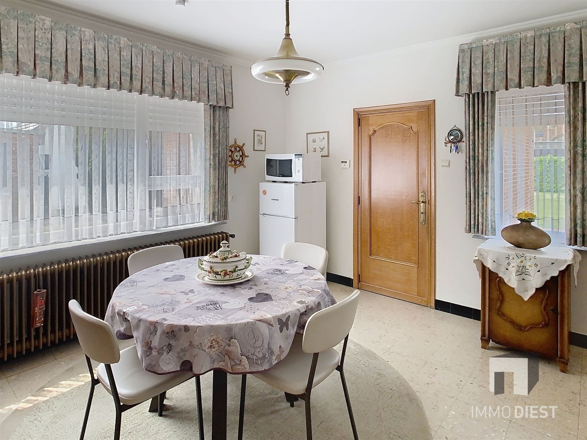 Charmante stevige woning met 3 slaapkamers en mooi tuintje foto 9