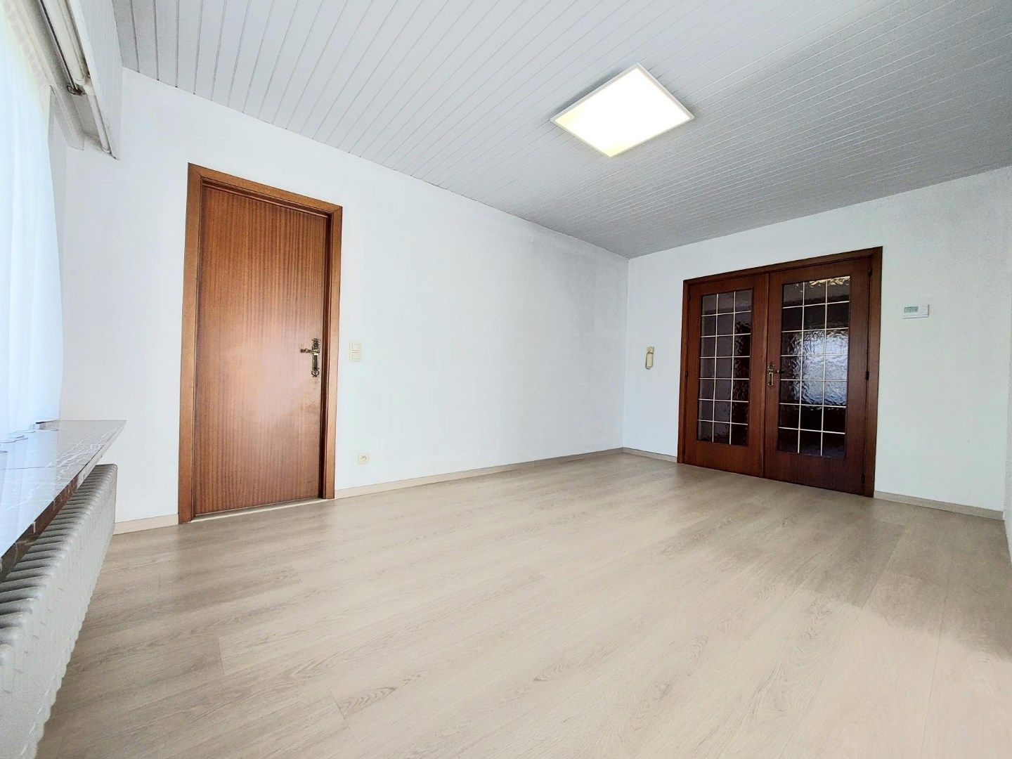 Ruime alleenstaande villa foto 9