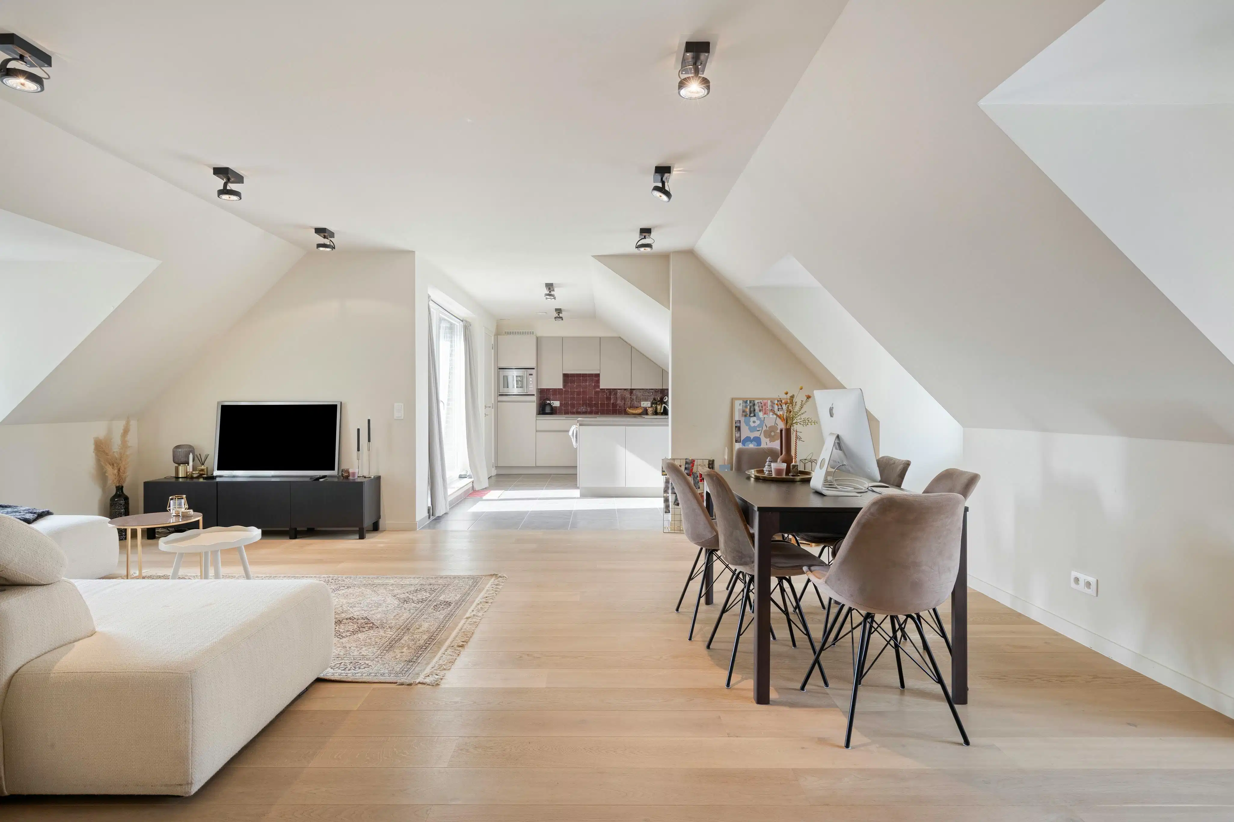 Luxueus appartement met 2 slaapkamers te koop in Brugge foto {{pictureIndex}}