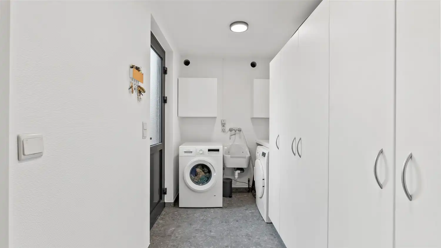 Instapklare woning met 3 slaapkamers en zeer grote tuin foto 16