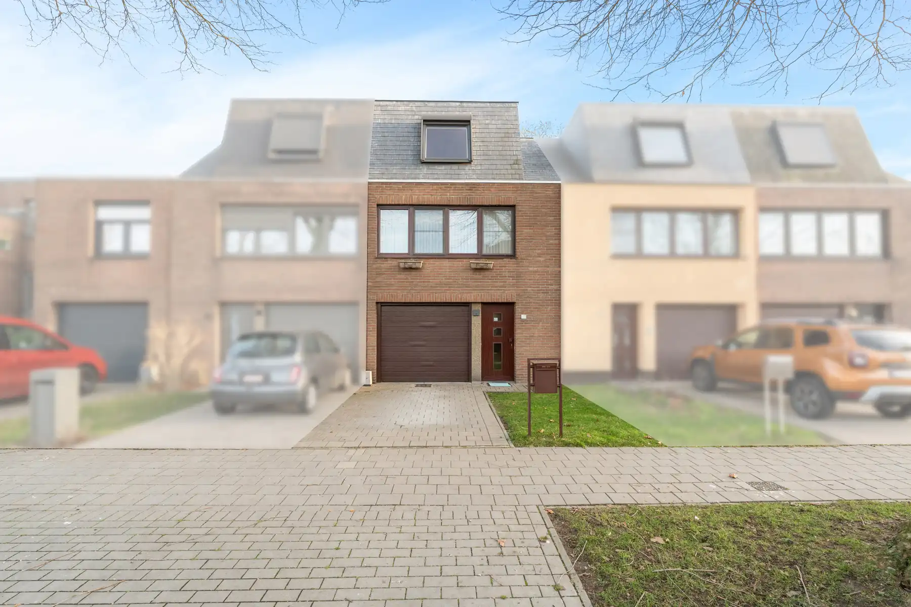 Woning met 2 ruime slaapkamers, een garage en tuin foto {{pictureIndex}}