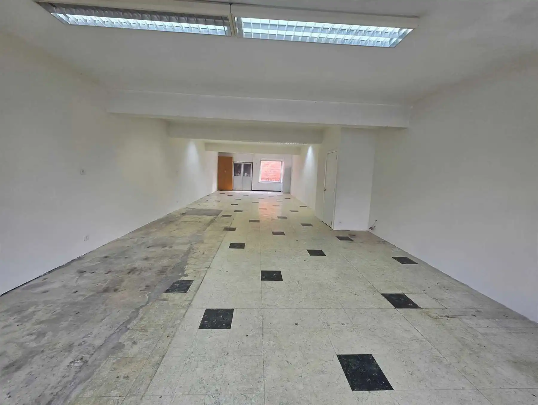 Groenenhoek veelzijdige handels-/praktijkruimte van 98 m² foto 3