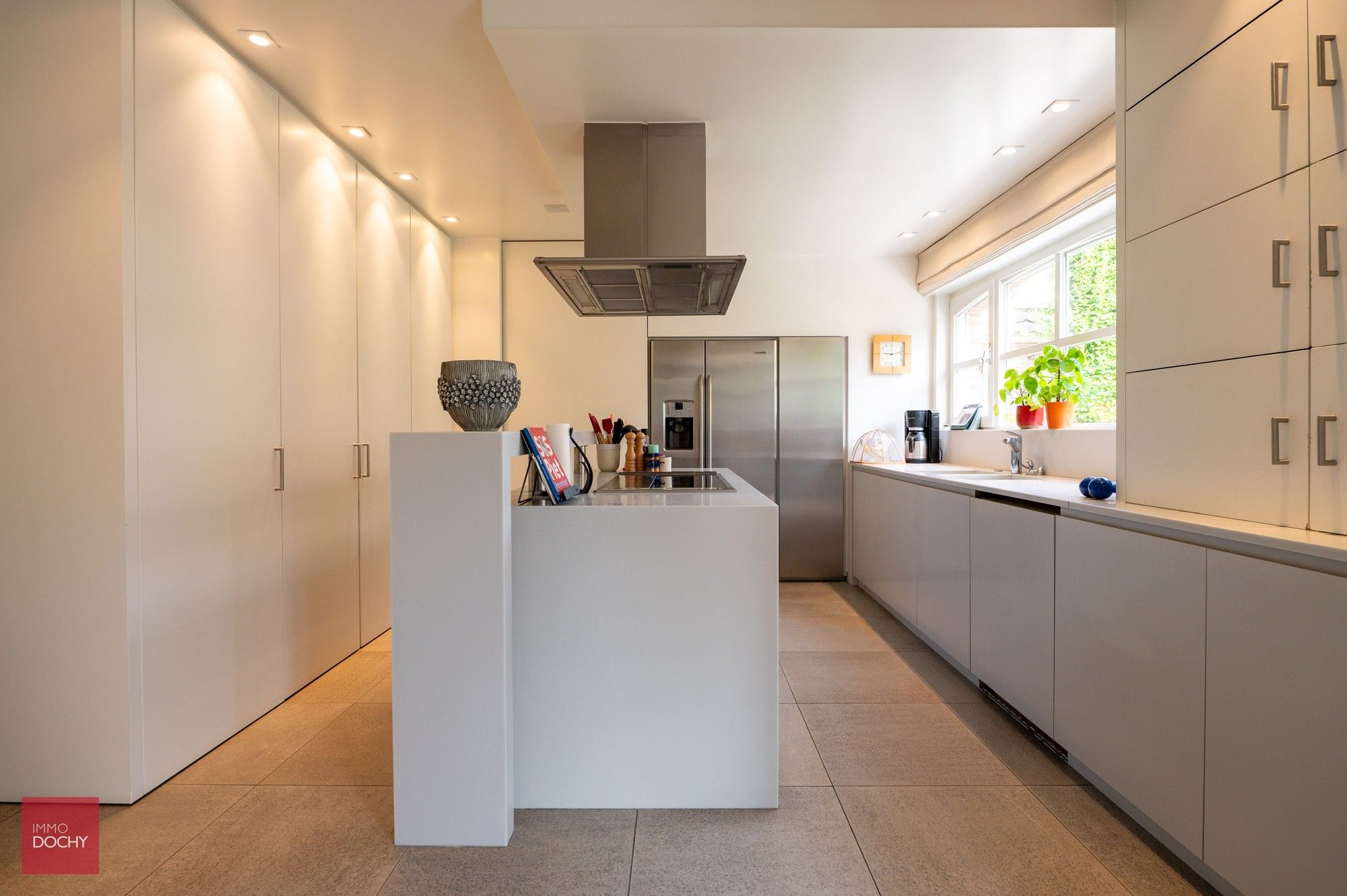 Verzorgde villa in doodlopende residentiële straat | centrum foto 8