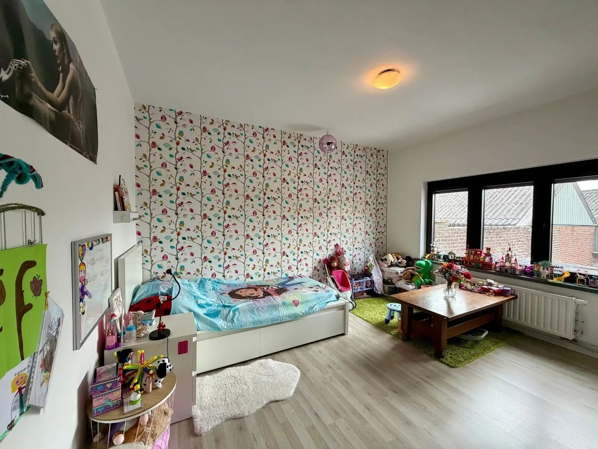 Ruime gezinswoning met 4 slaapkamers! foto 17