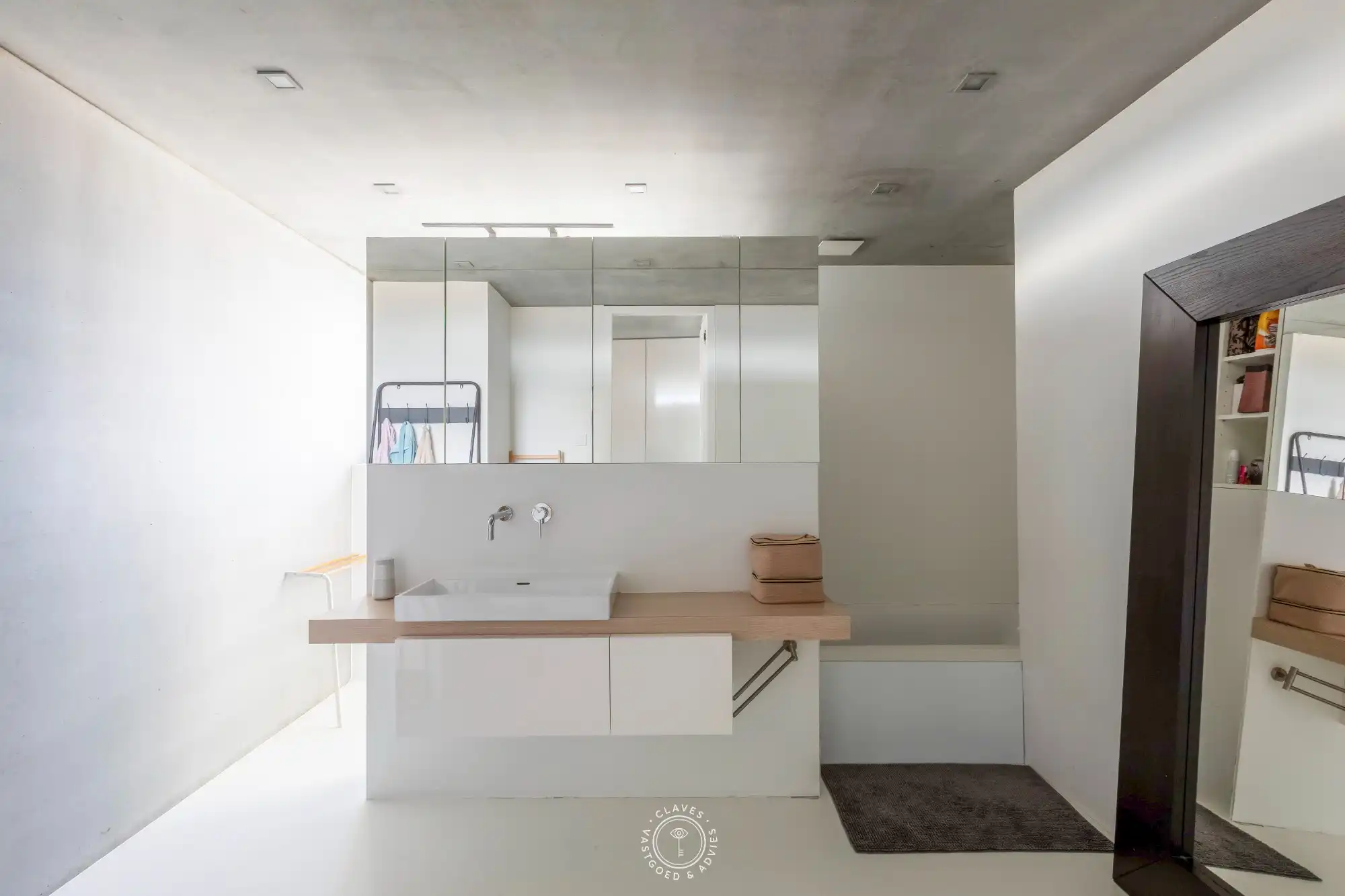 Architecturaal pareltje met praktijkruimte foto 22