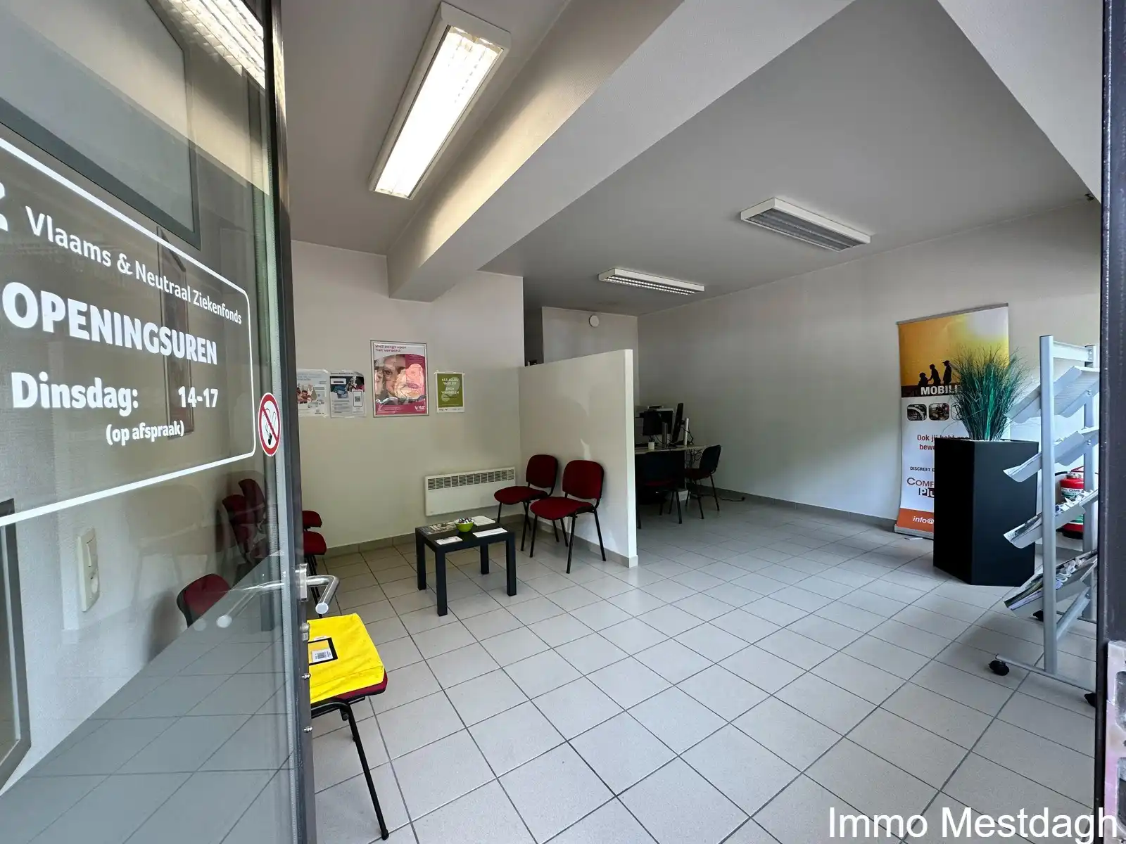 Commercieel Gelijkvloers met Topvisibiliteit te Diest foto 4