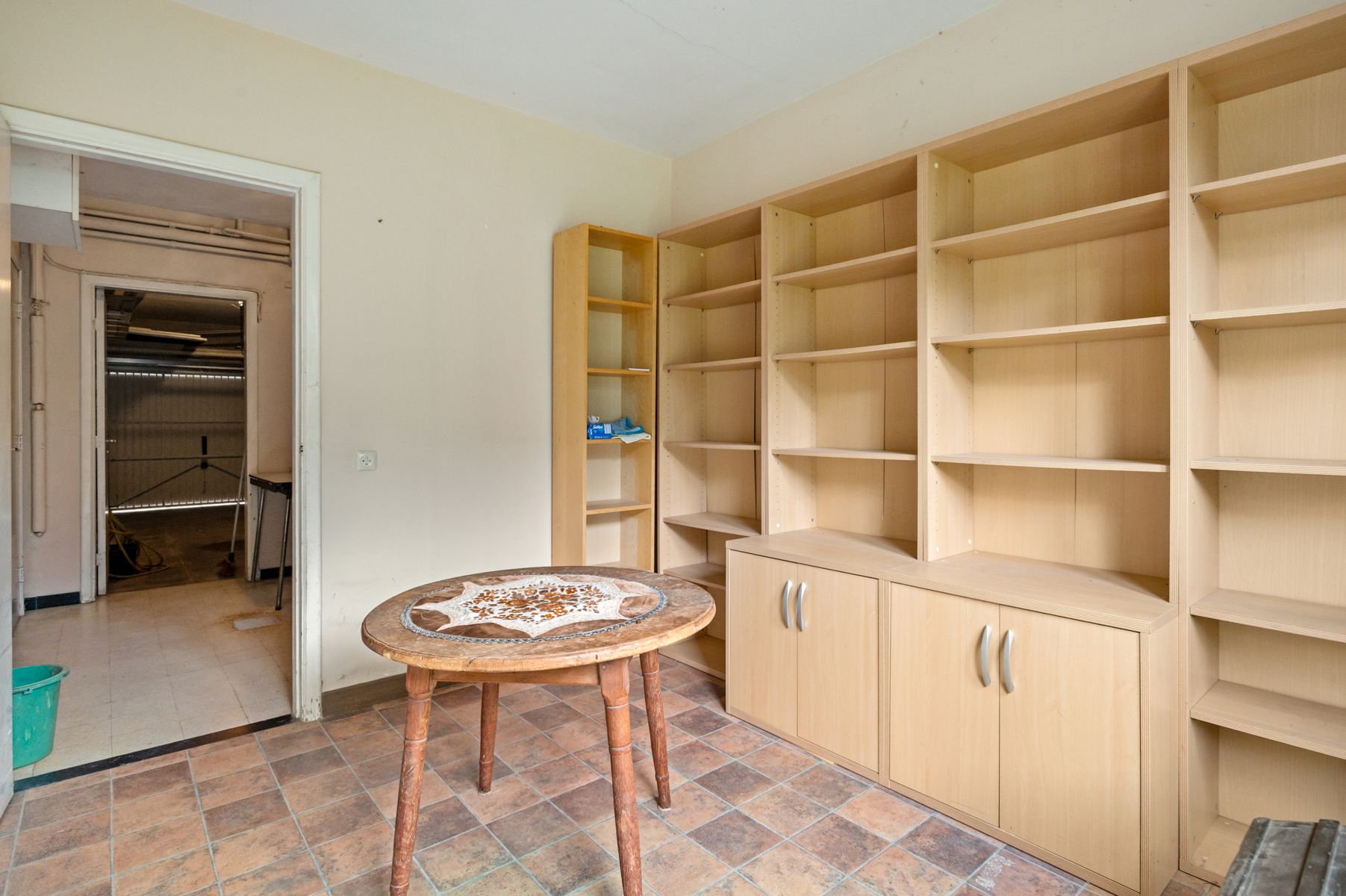 Unieke kans: appartement met tuin, garagebox en berging foto 17
