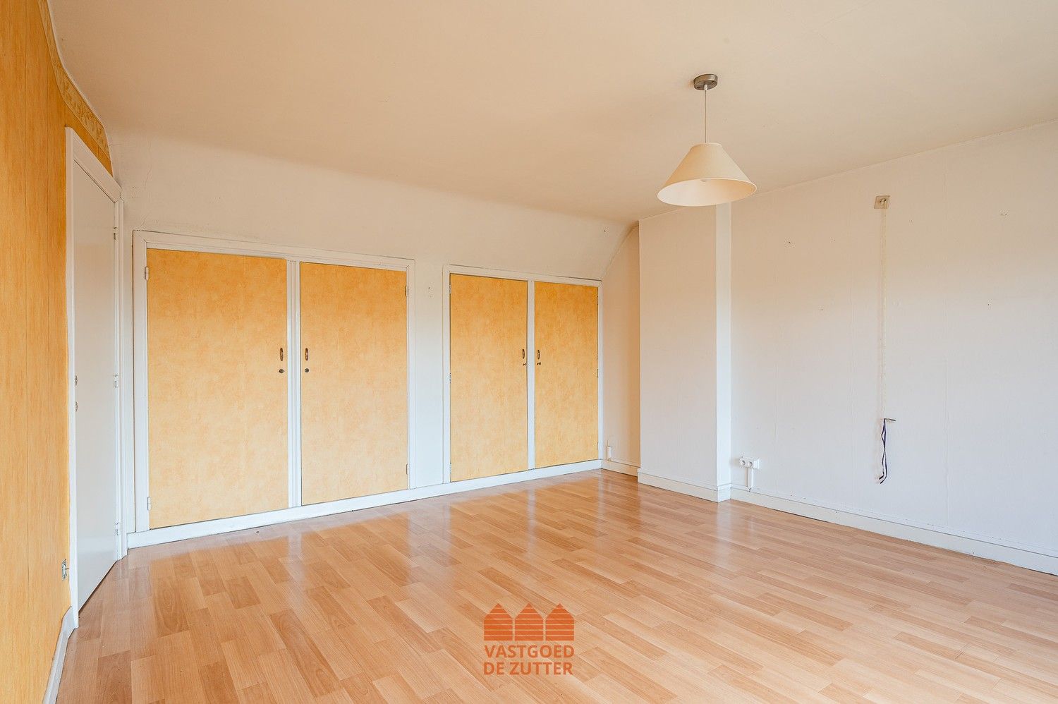 Op te frissen woning met zuid gerichte tuin op een toplocatie te Waarschoot. foto 23