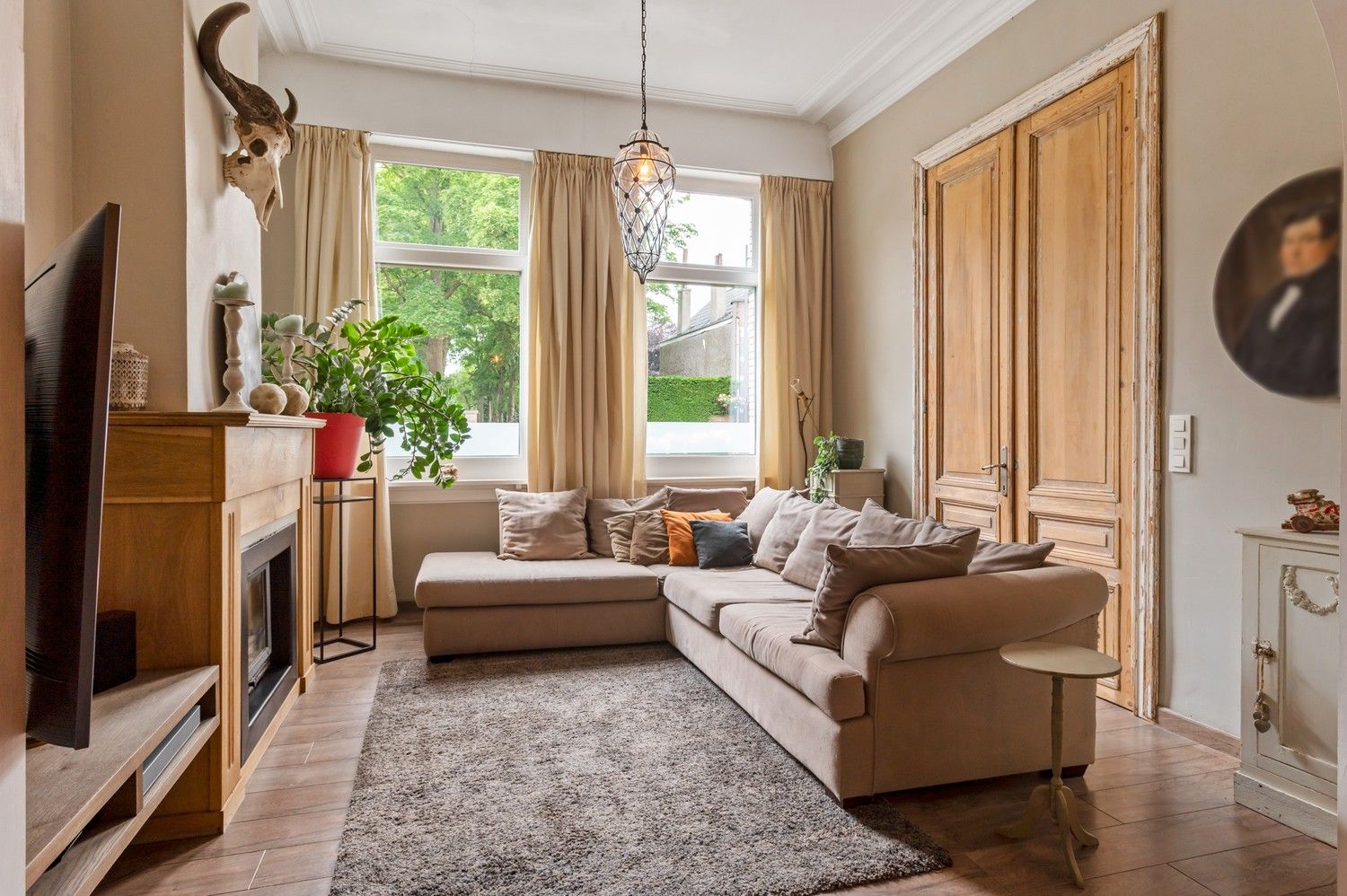 Prachtig herenhuis met 3 slaapkamers, gezellige tuin en autostaanplaats in Kapellen! foto 2
