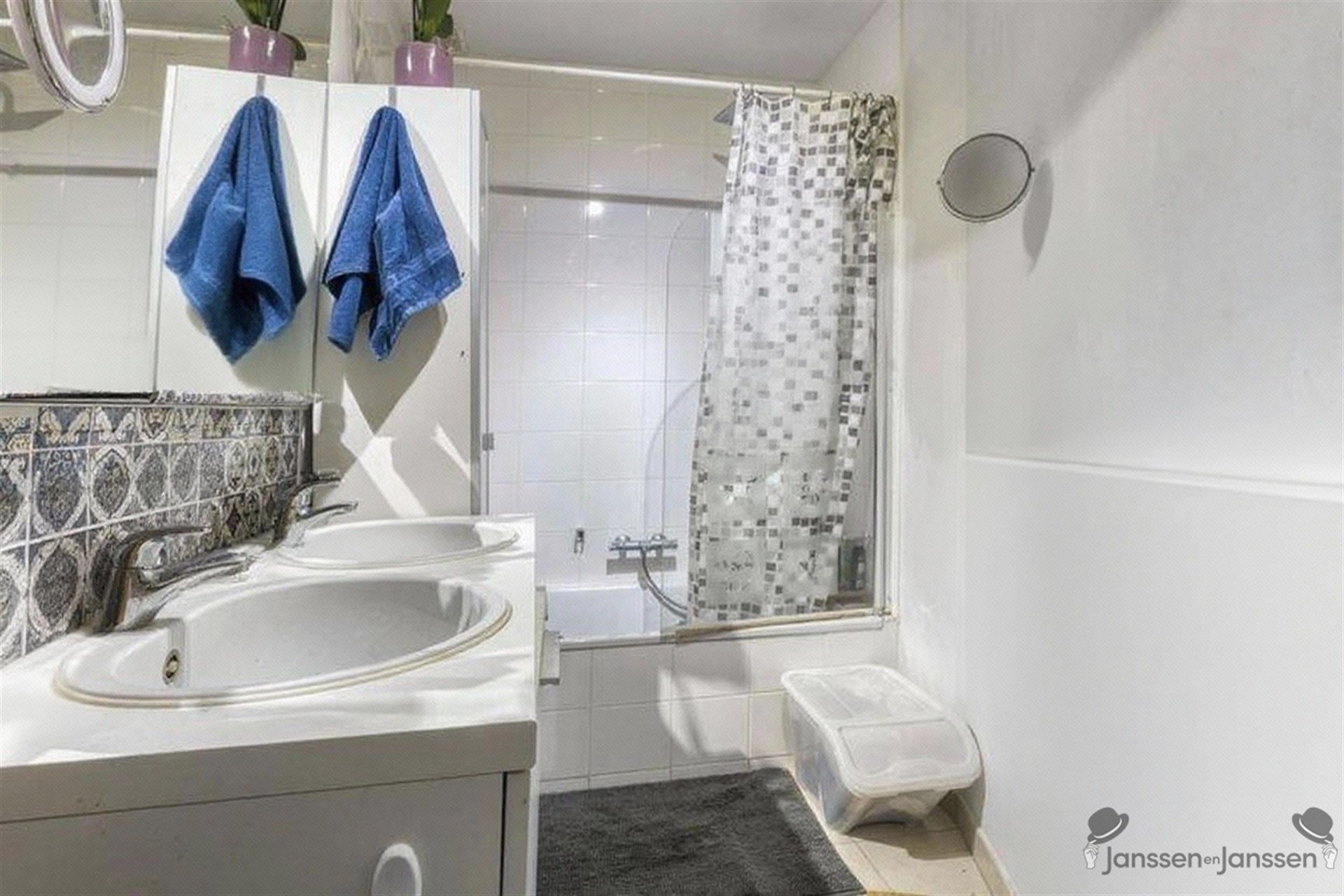 gelijkvl. app. 2slpk met garage+ tuin EPC B foto 11