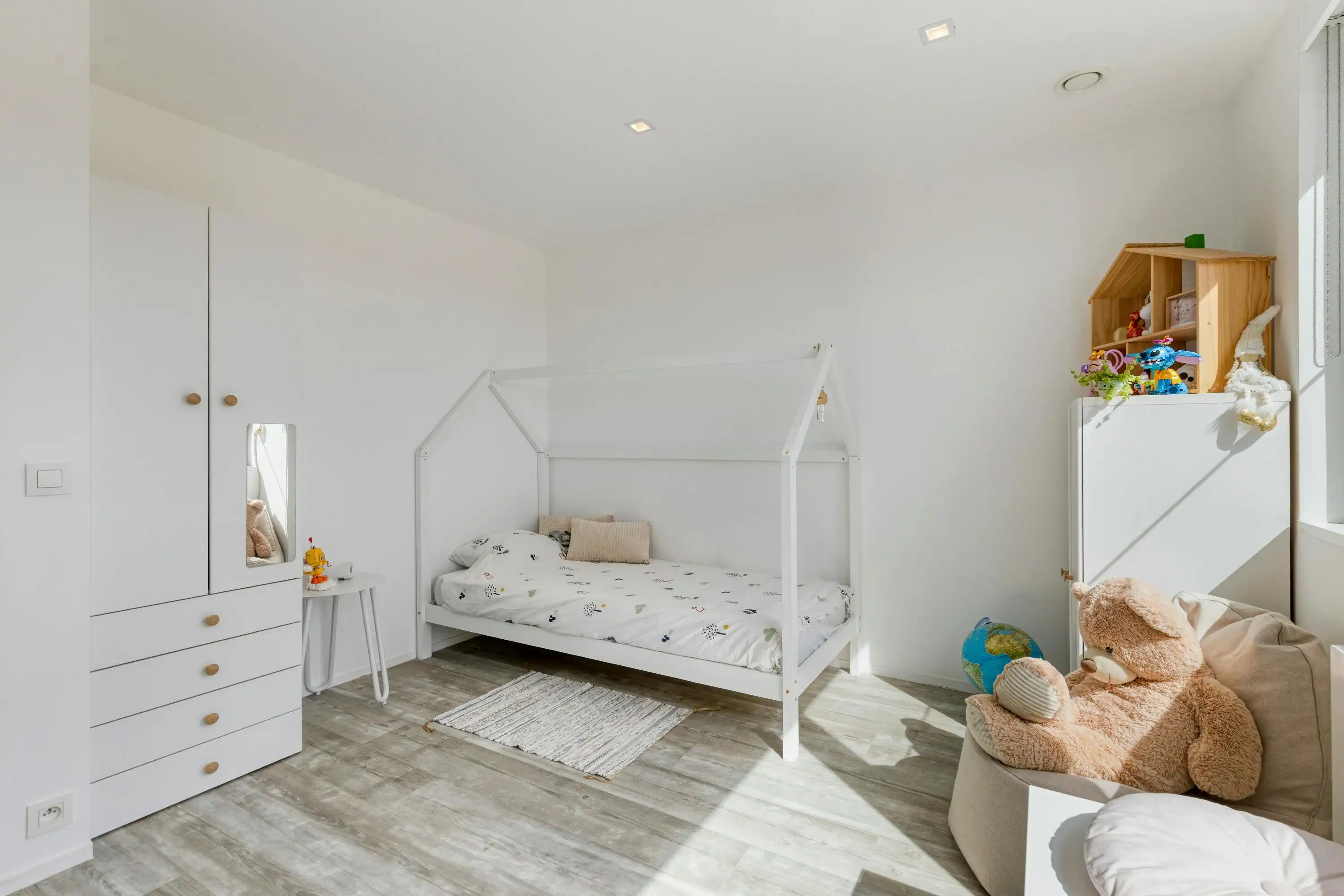 Hoogwaardig afgewerkte villa te koop op rustige locatie foto 8