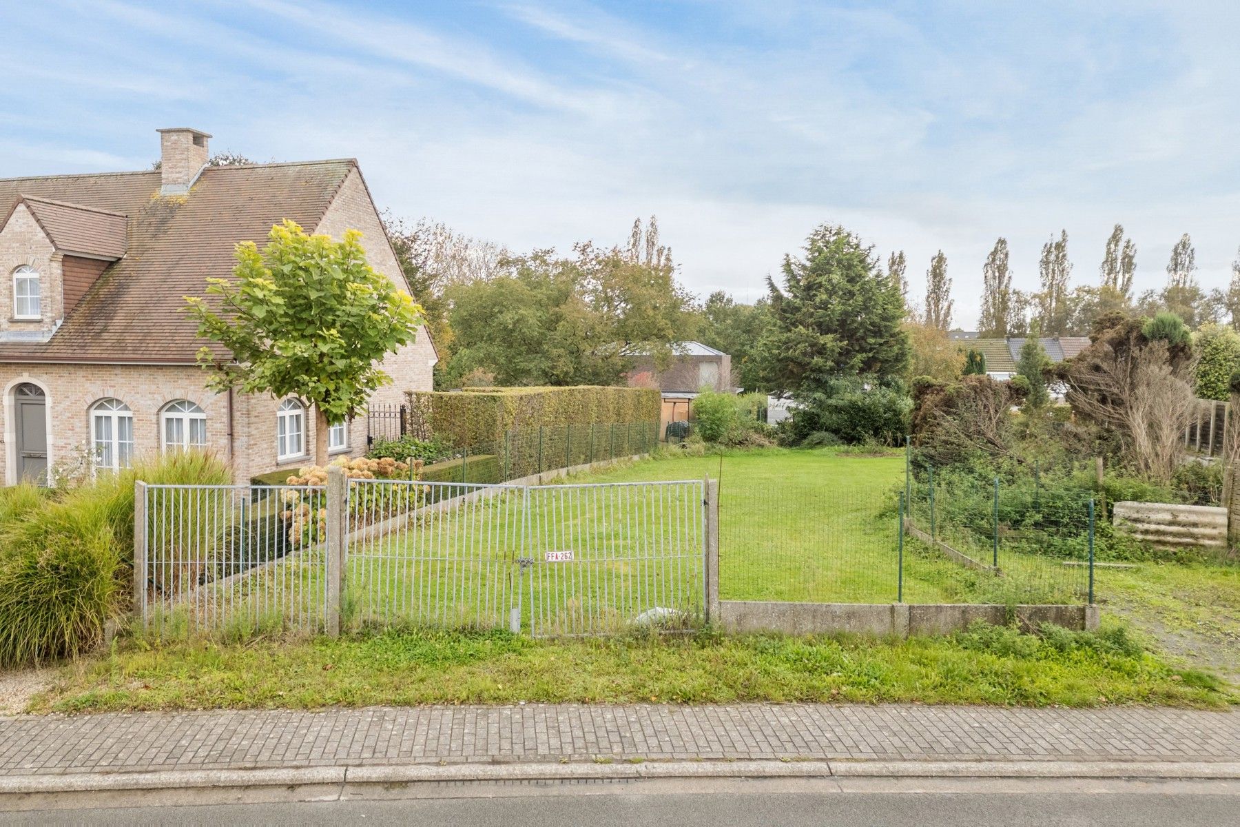 Rustig gelegen bouwgrond in woonwijk te Herzele foto 3