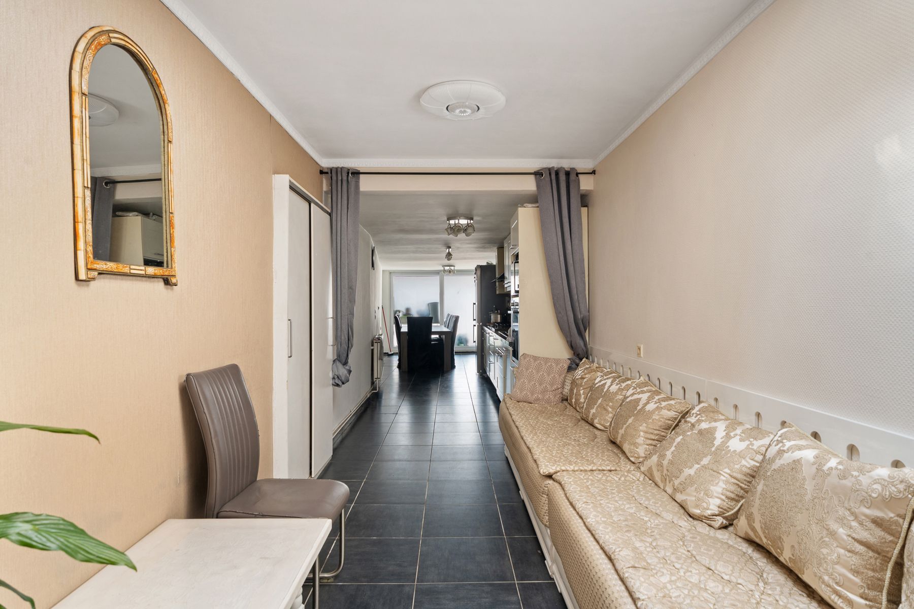 Ruime eigendom met 326 m² woonruimte + 79 m² handel – Gent foto 4