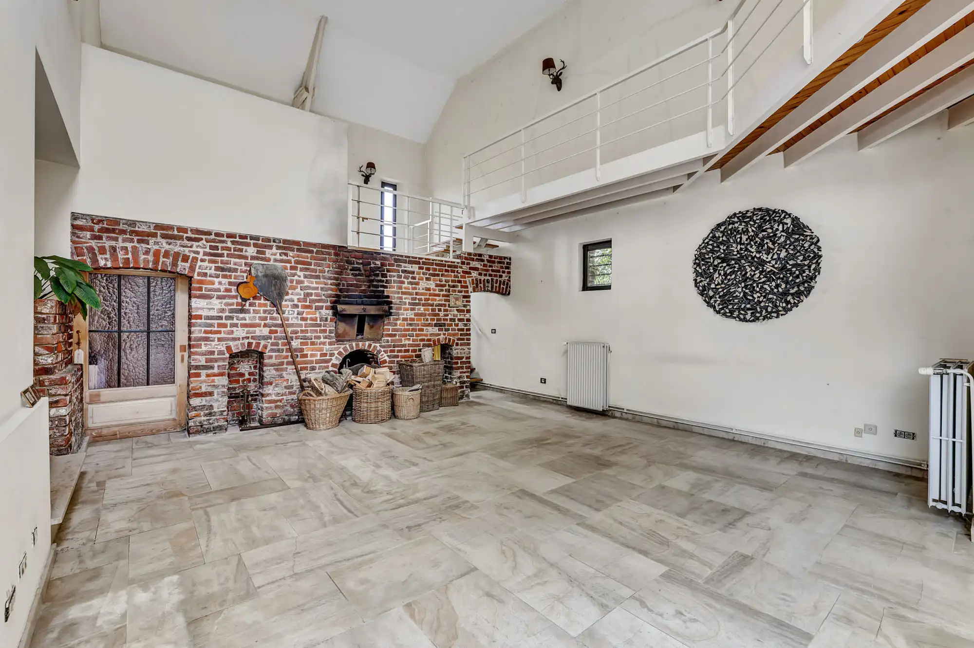 Fantastisch gerenoveerde hoeve met binnenzwembad foto 3