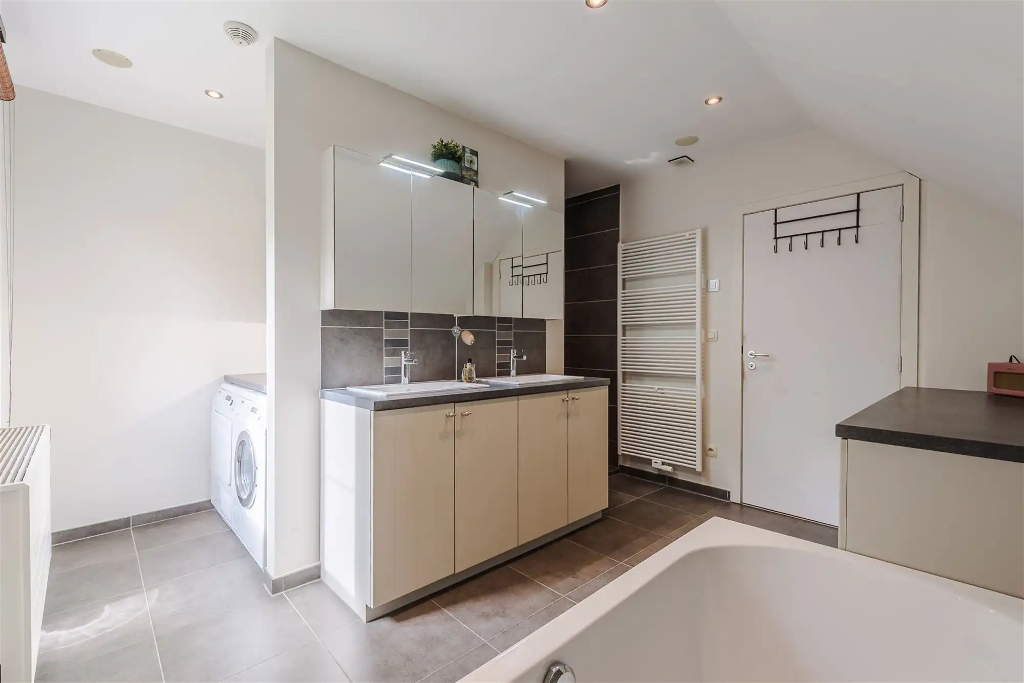 EXCLUSIEF WONEN IN HET GROEN OP 1.806 M² MET EPC A+++ foto 40