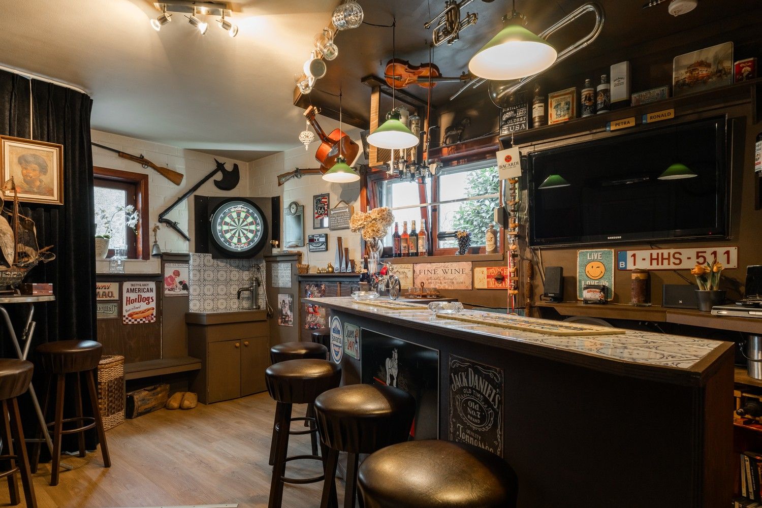 Vrijstaande woning met prachtig uitzicht op weilanden, rustige ligging nabij de Nederlandse grens! foto 33