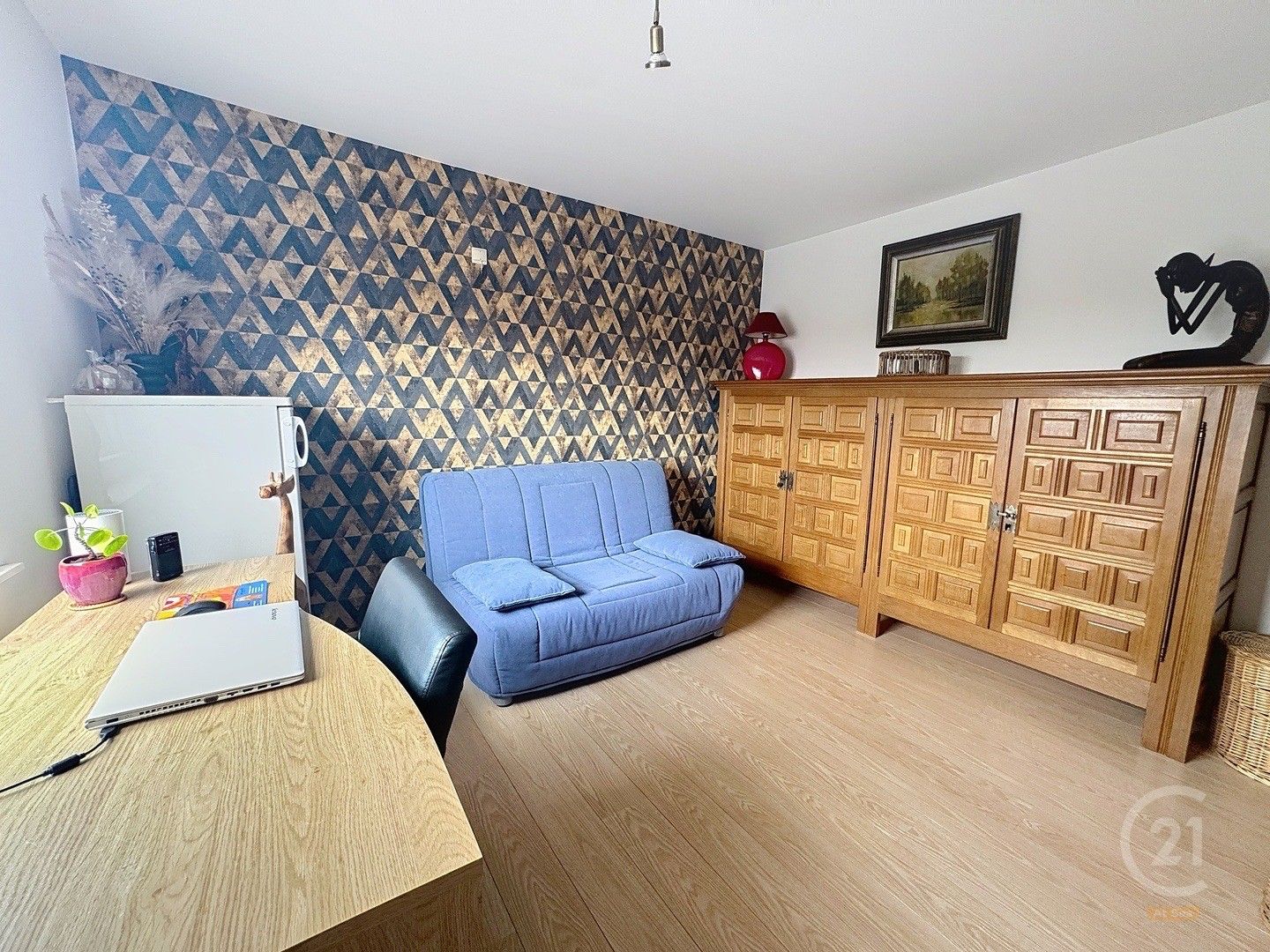 Instapklaar appartement met terras in Oostende foto 12