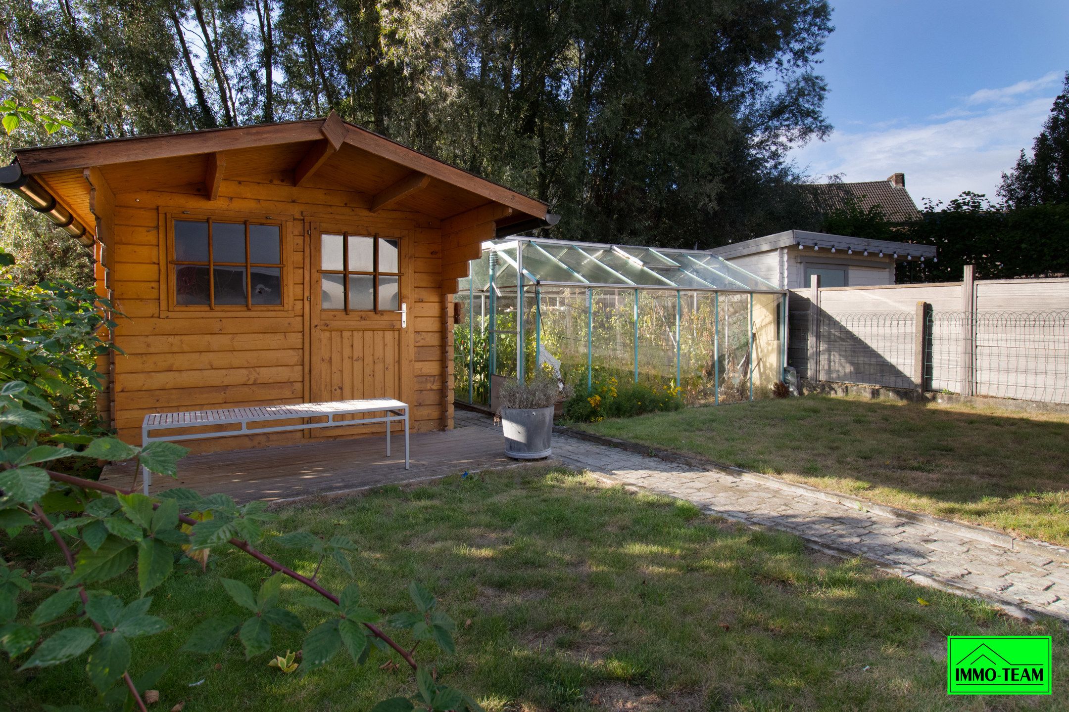 Ruime gezinswoning met tuin en garage in Denderleeuw foto 20