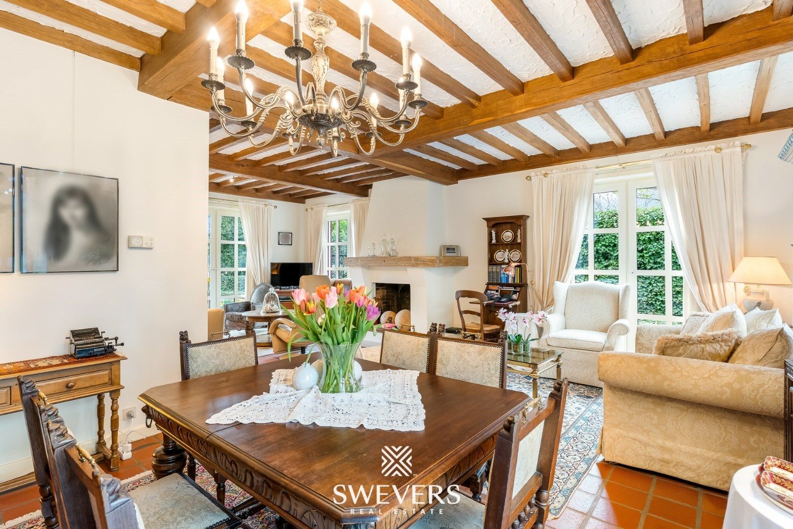 Instapklare woning met 5 slaapkamers op een zonnig perceel van 12a 50ca foto 6