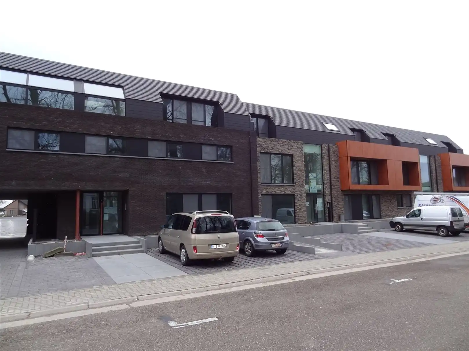 Parking/Garagebox foto {{pictureIndex}}