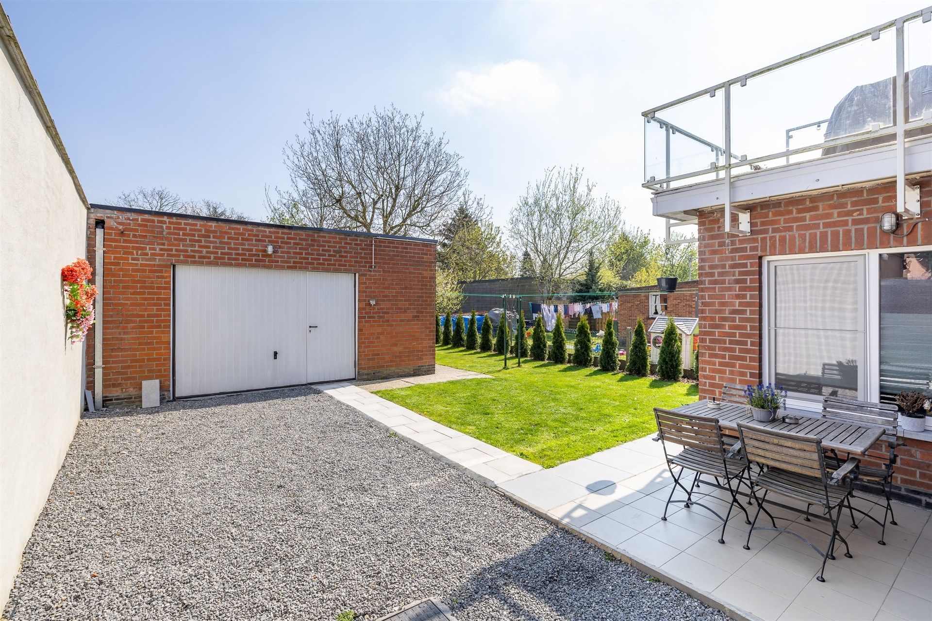 Topinvestering van 2 appartementen met tuin, garage en zolder foto 10
