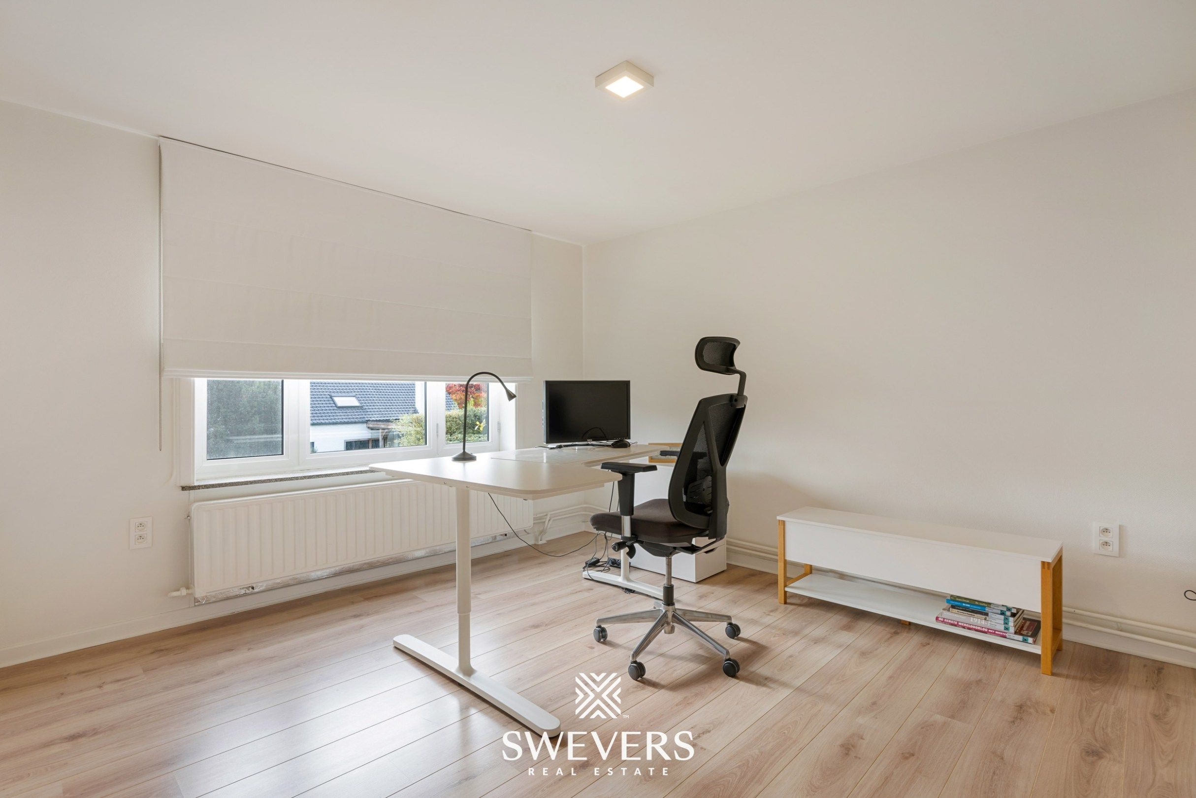 Gerenoveerde woning op 27 are en vergunde stal van 147 m² foto 21