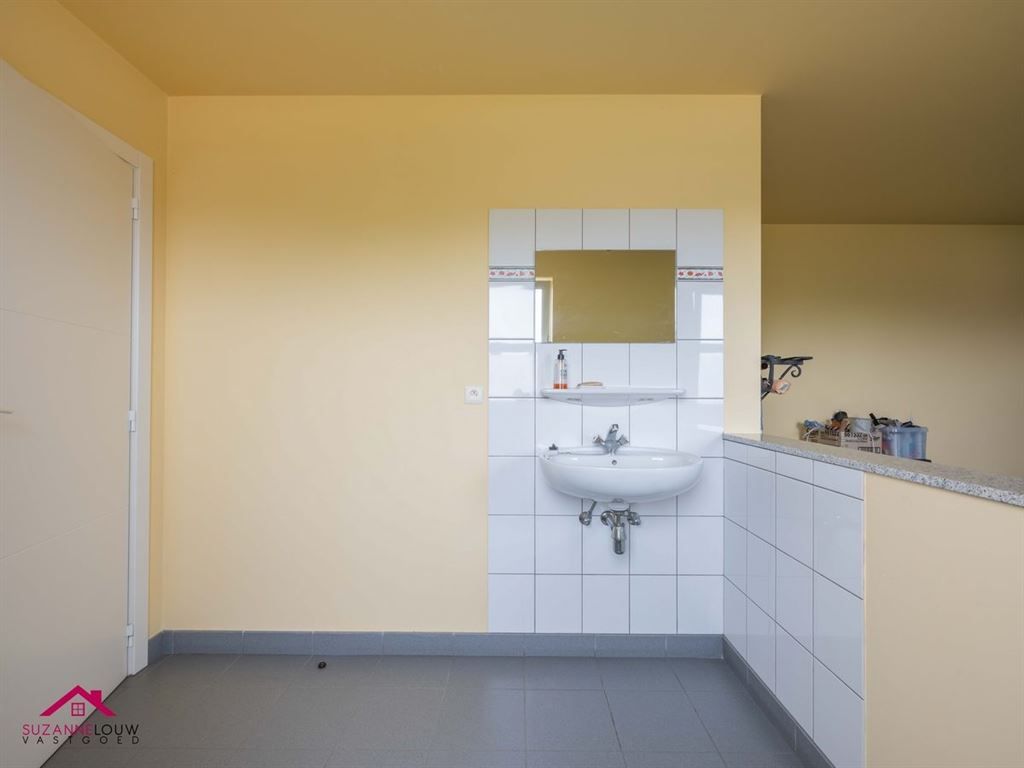 Zeer goed onderhouden gezinswoning foto 21