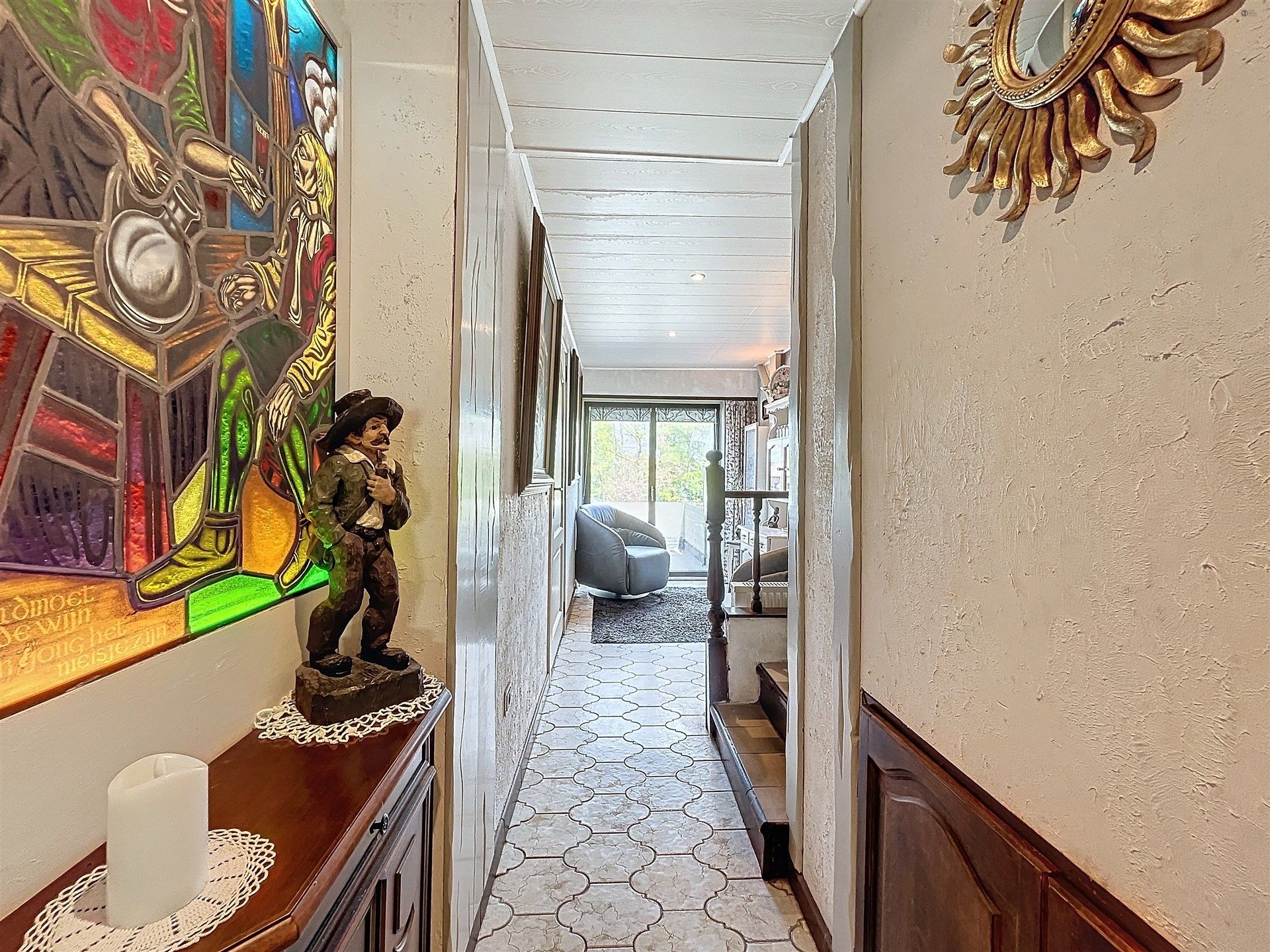 Instapklare woning met 4 slaapkamers, garage en gezellige tuin op toplocatie foto 6