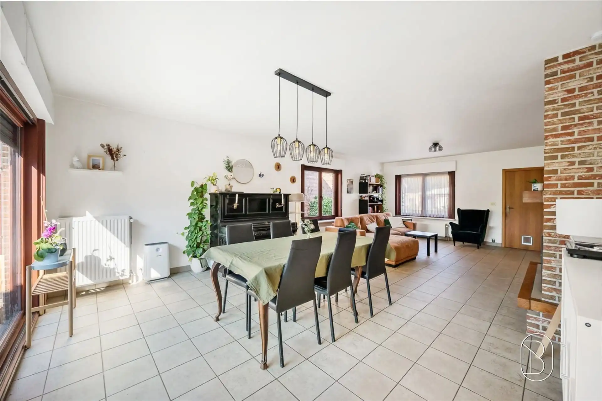 Instapklare woning met grote aangename tuin.  foto 4