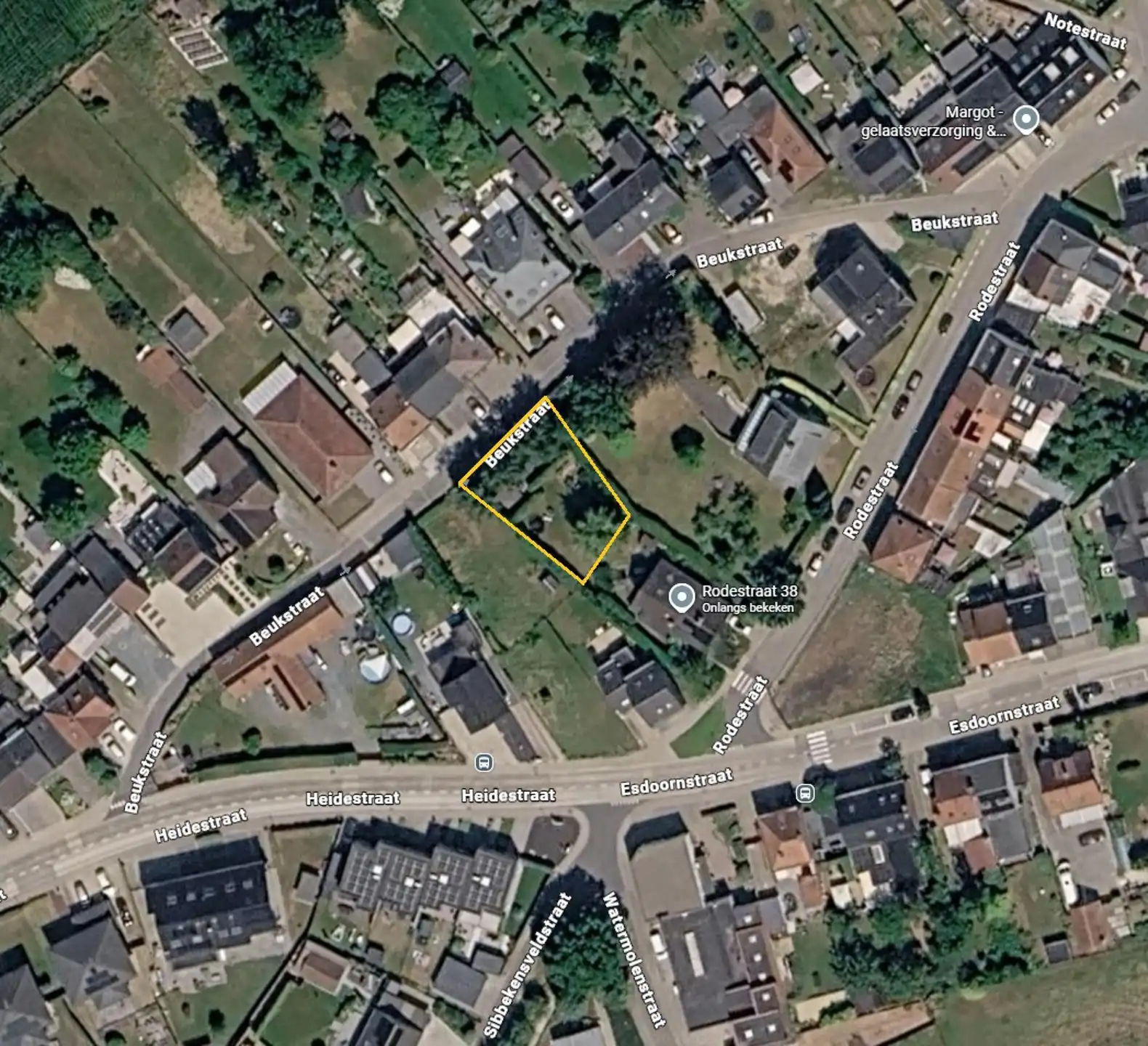 ZÉÉR RUSTIG GELEGEN BOUWGROND VOOR OB op +/- 4a01ca foto {{pictureIndex}}