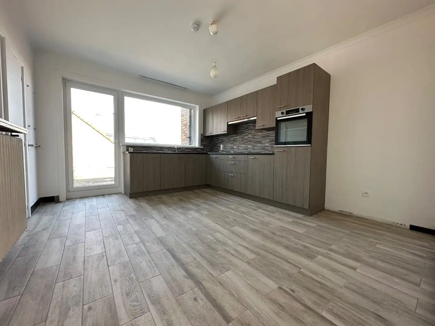 Instapklaar appartement met 2 slaapkamers te Aartrijke foto 5