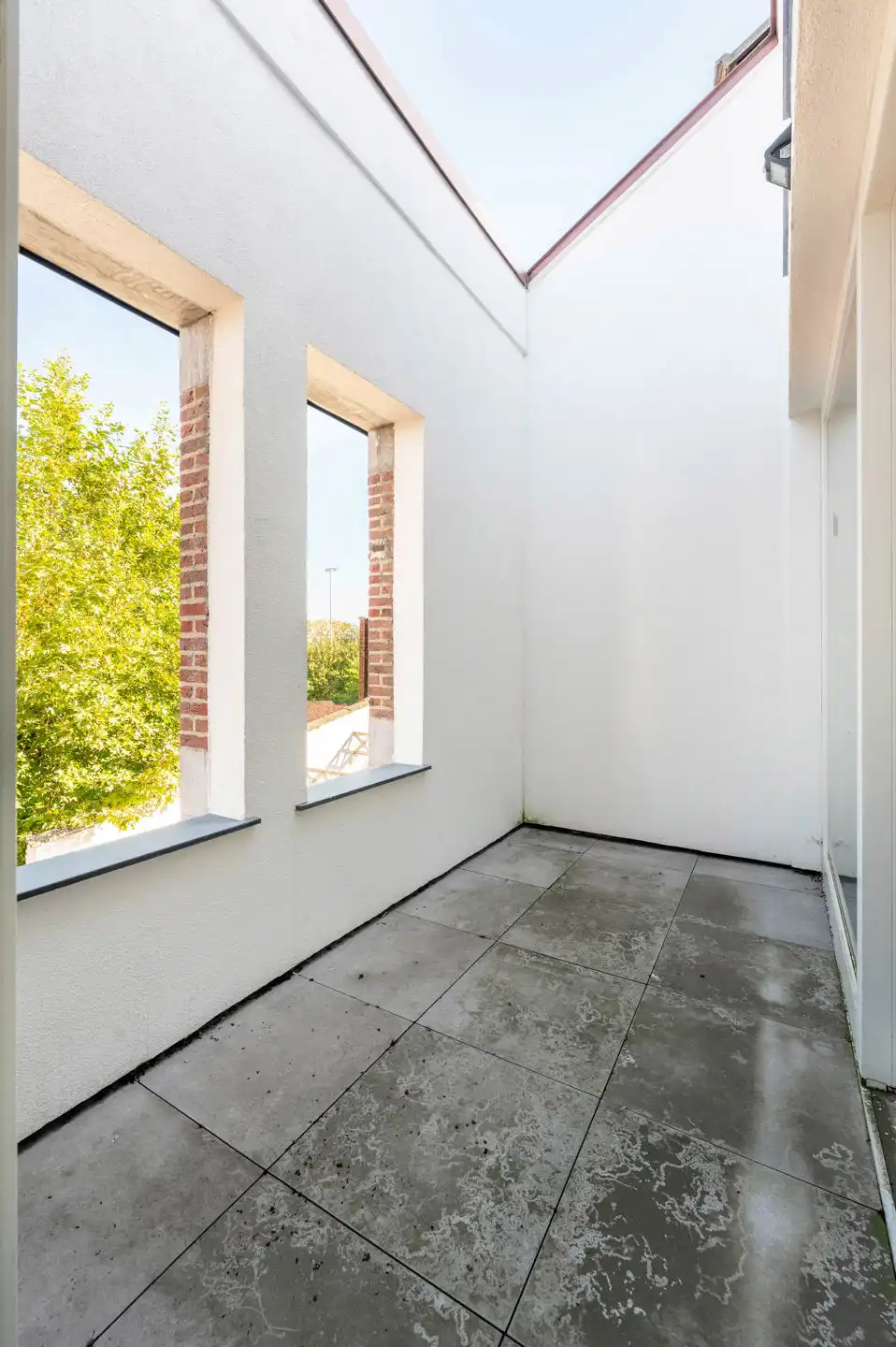 ANTWERPEN – Twee slaapkamers met terras in Whitbread site foto 9