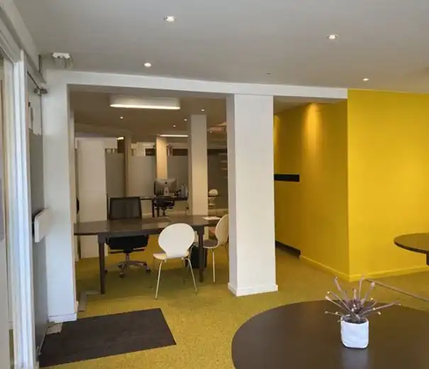 INSTAPKLAAR KANTOOR NABIJ GROTE MARKT foto 3