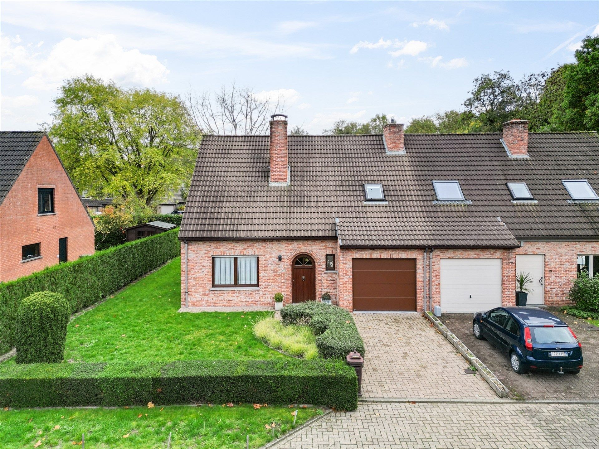 Halfopen bebouwing op zeer centrale ligging. foto 21