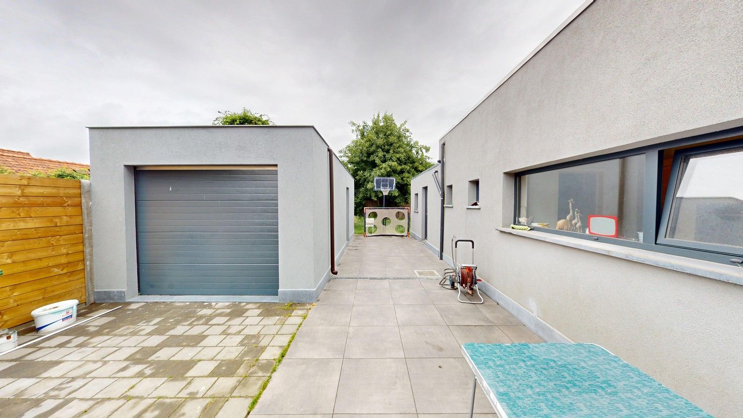 Gerenoveerde halfopen woning met 3 slaapkamers in het hart van Eke! foto 13