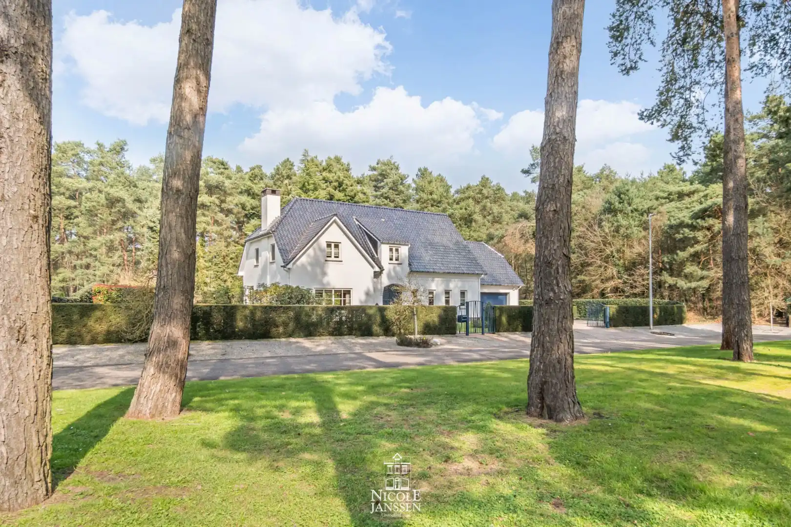 Ruim ingedeelde villa foto 21