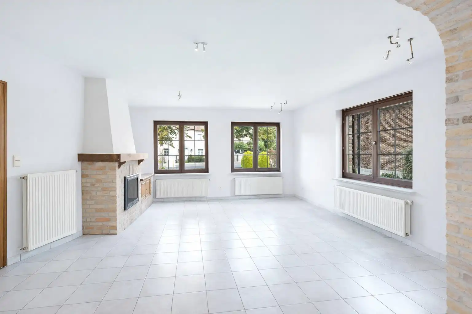 Grote alleenstaande villa te Dudzele foto 2