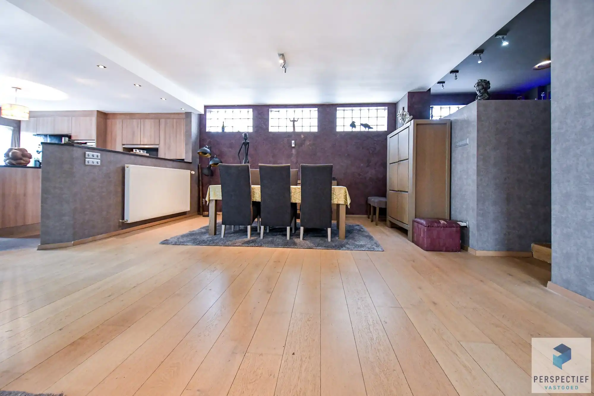 BEZOEKMOMENT ZATERDAG 07/02 VAN 9U TOT 10U30 | Ruime, instapklare woning met 4 slaapkamers, garage en magazijn op 970 m² foto 8